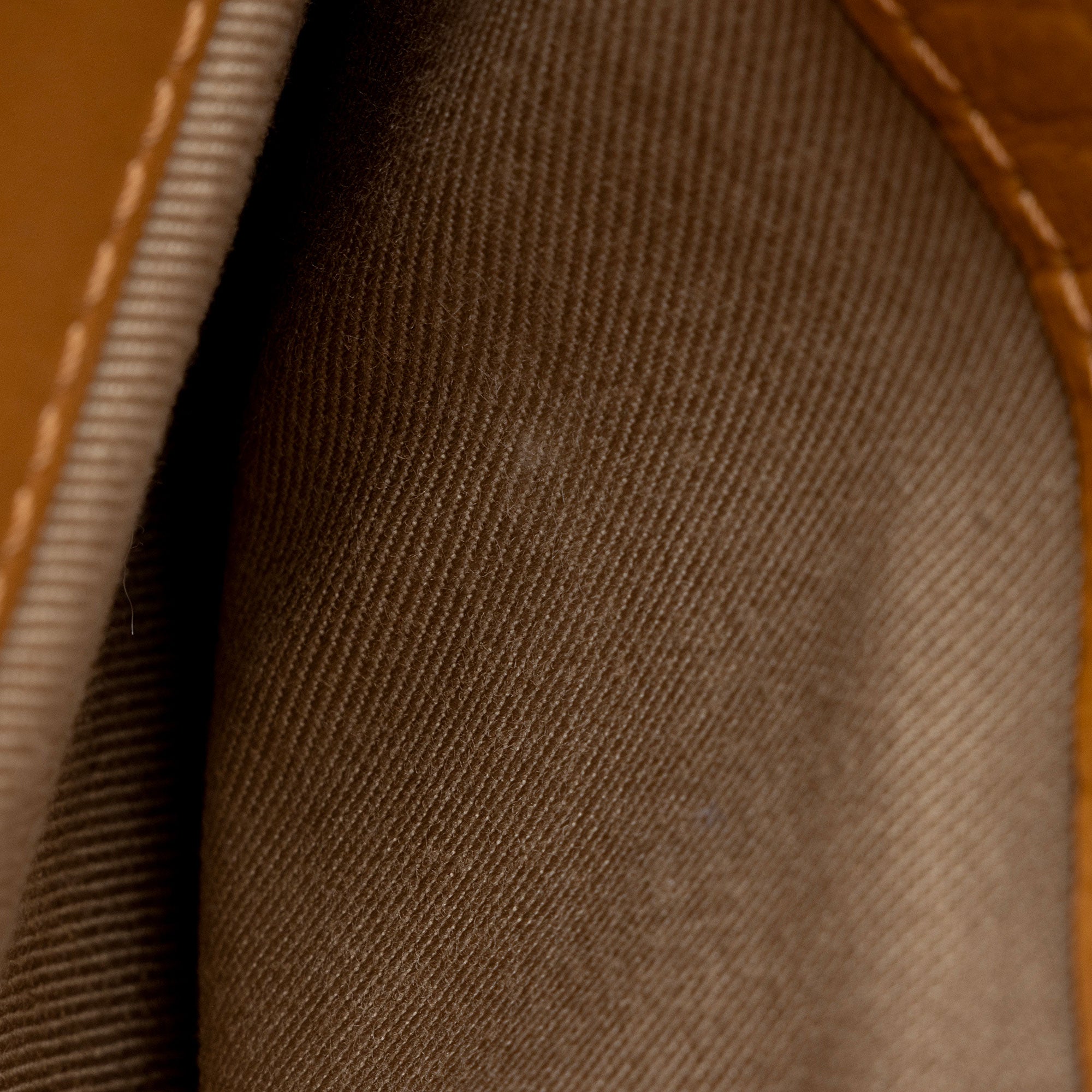 MCM Visetos Aren Small Crossbody Bag (SHF-nJ5KJz)