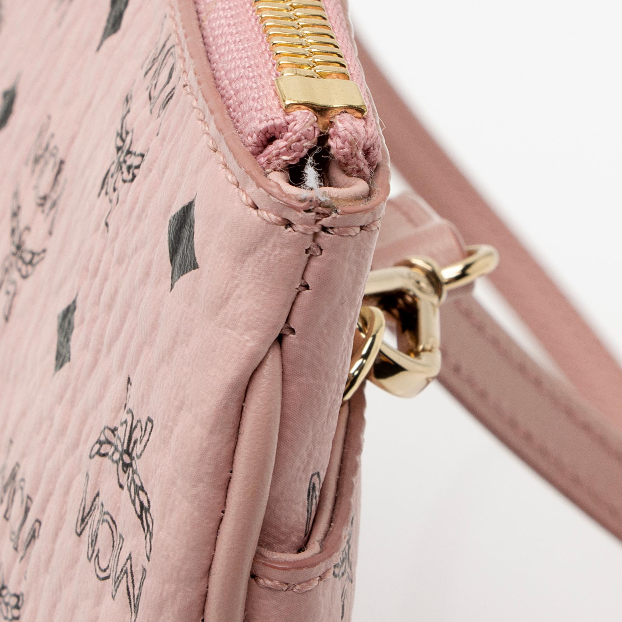 MCM Visetos Original Pouch Medium Crossbody Bag (SHF-QNsHHi)