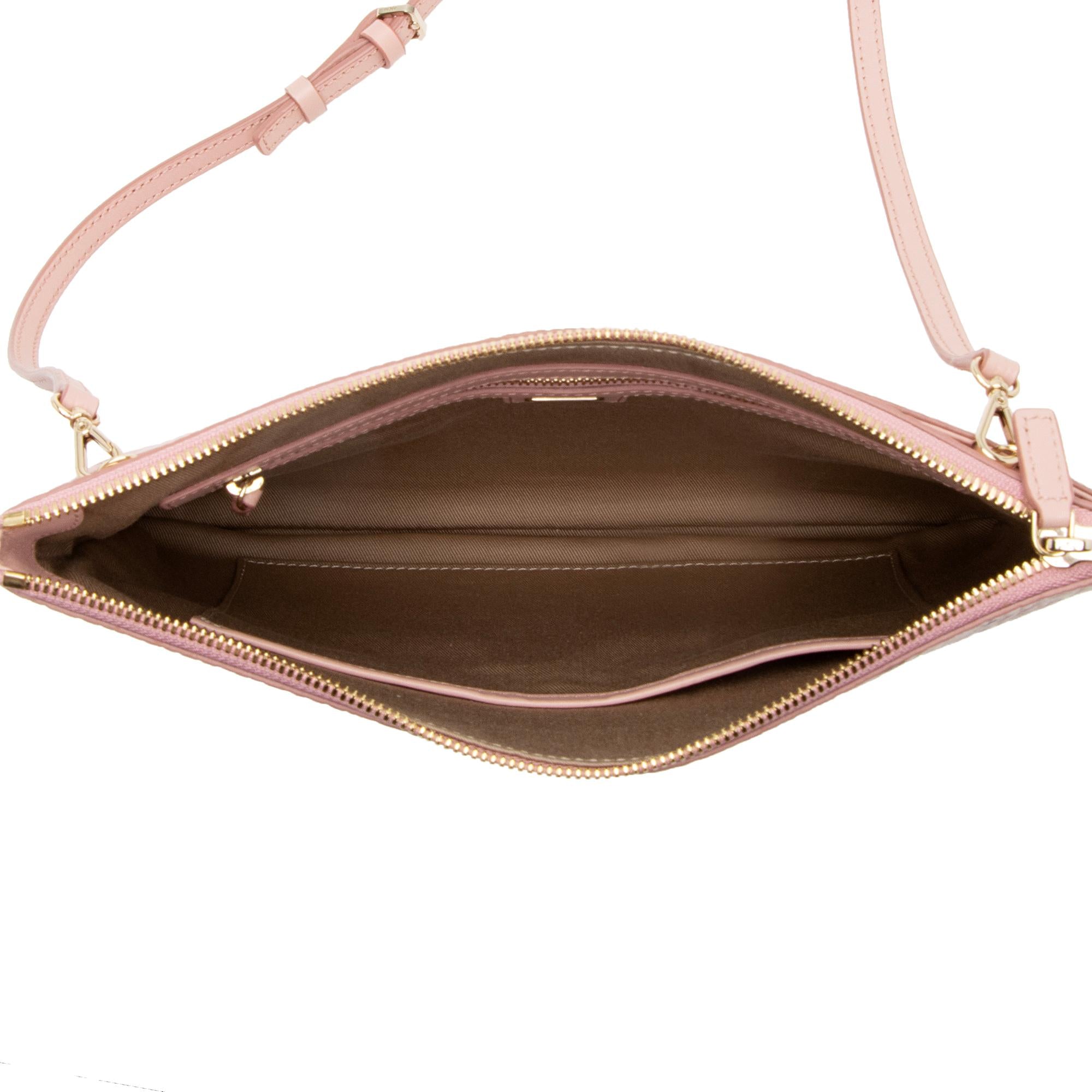 MCM Visetos Original Pouch Medium Crossbody Bag (SHF-QNsHHi)