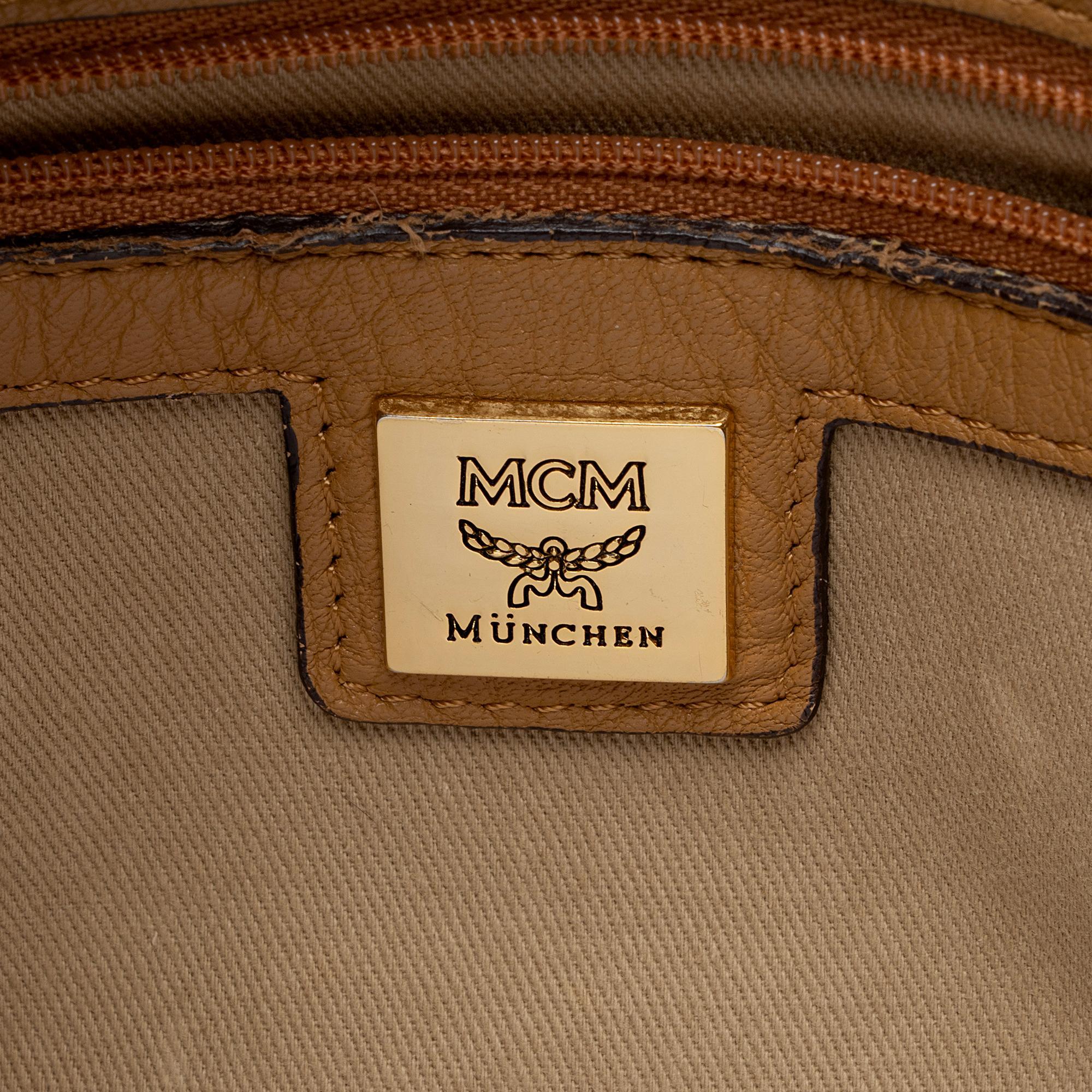 MCM Visetos Top Zip Two Way Shopper Tote (SHF-XGkqn7)