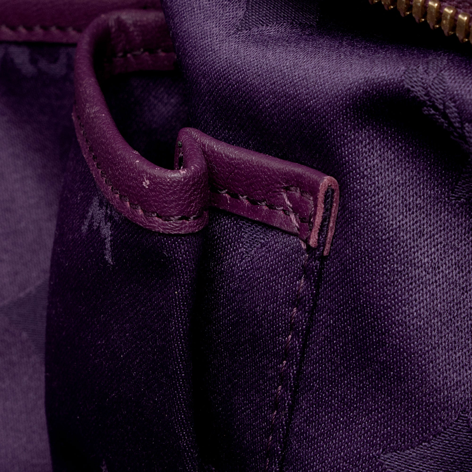 MCM Visteos Patent Leather Tote (SHF-pRkbzp)