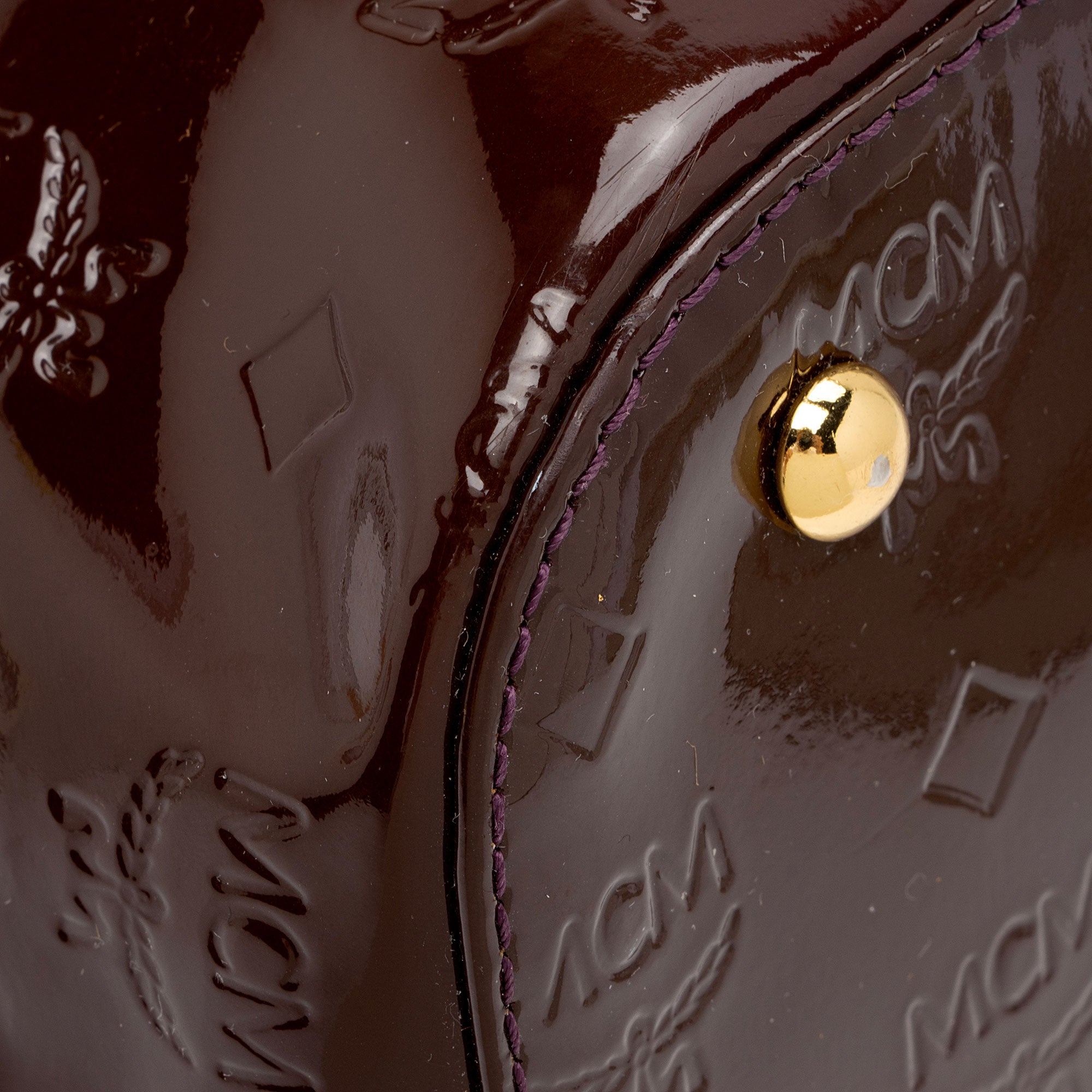 MCM Visteos Patent Leather Tote (SHF-pRkbzp)