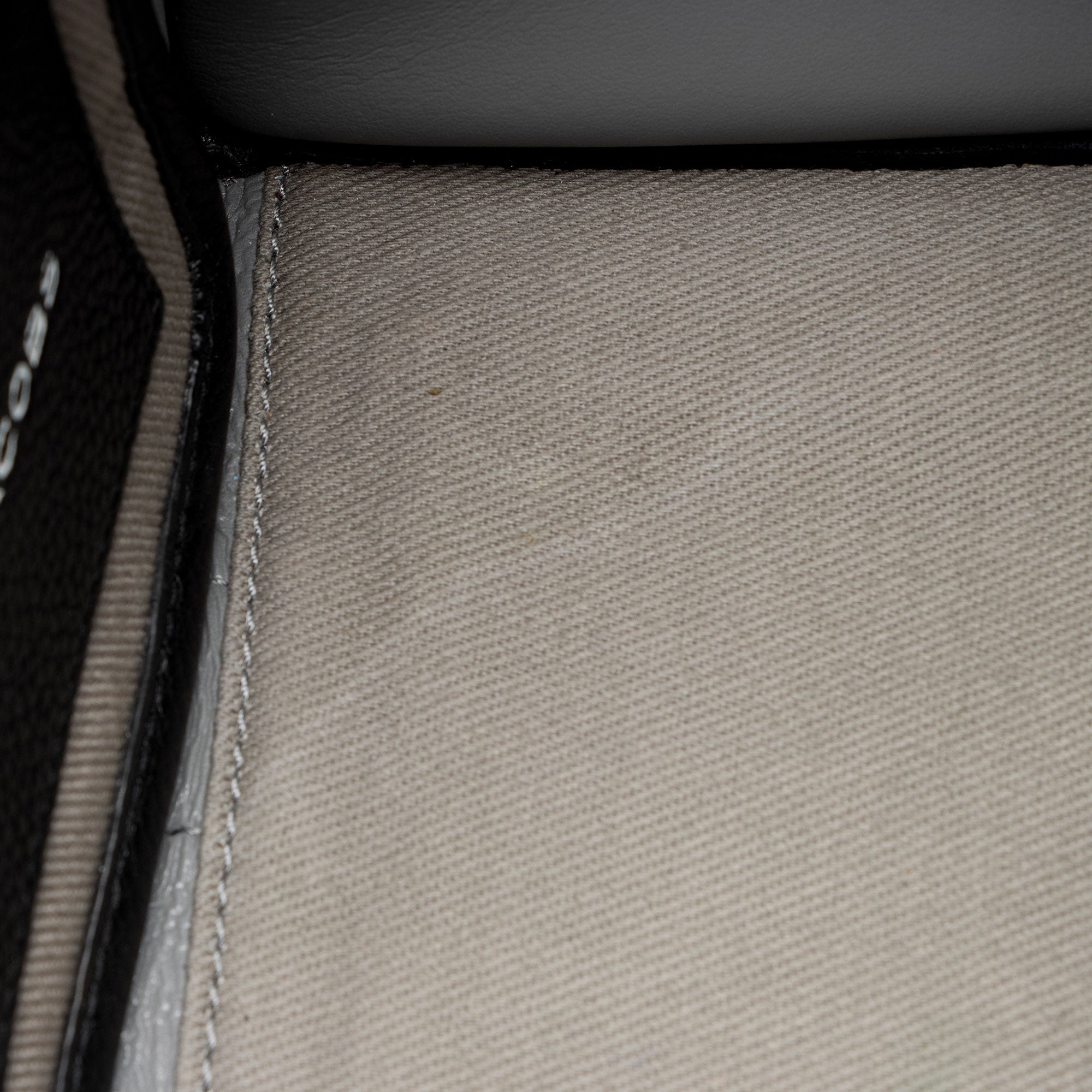 Marc Jacobs Leather The Tote Medium Bag