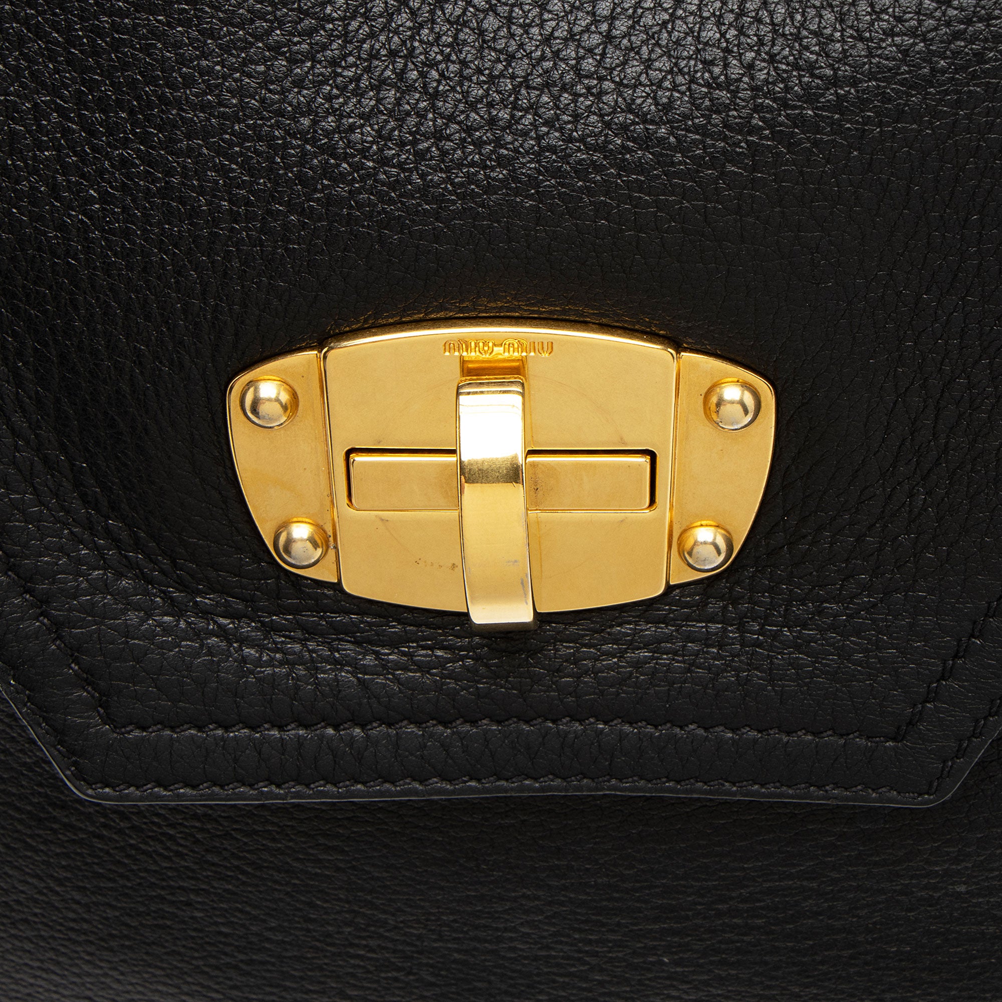 Miu Miu Cervo Turn Lock Flap Top Handle (SHF-l9fCUH)