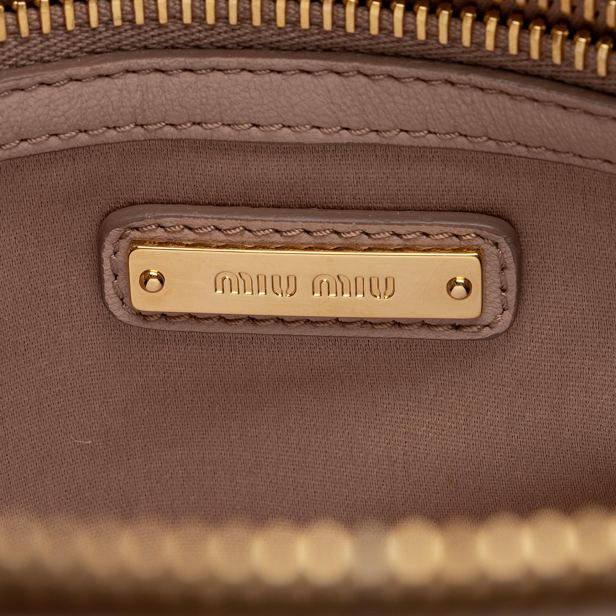 Miu Miu Matelasse Nappa Leather Convertible Medium Tote (SHF-KNlDVn)