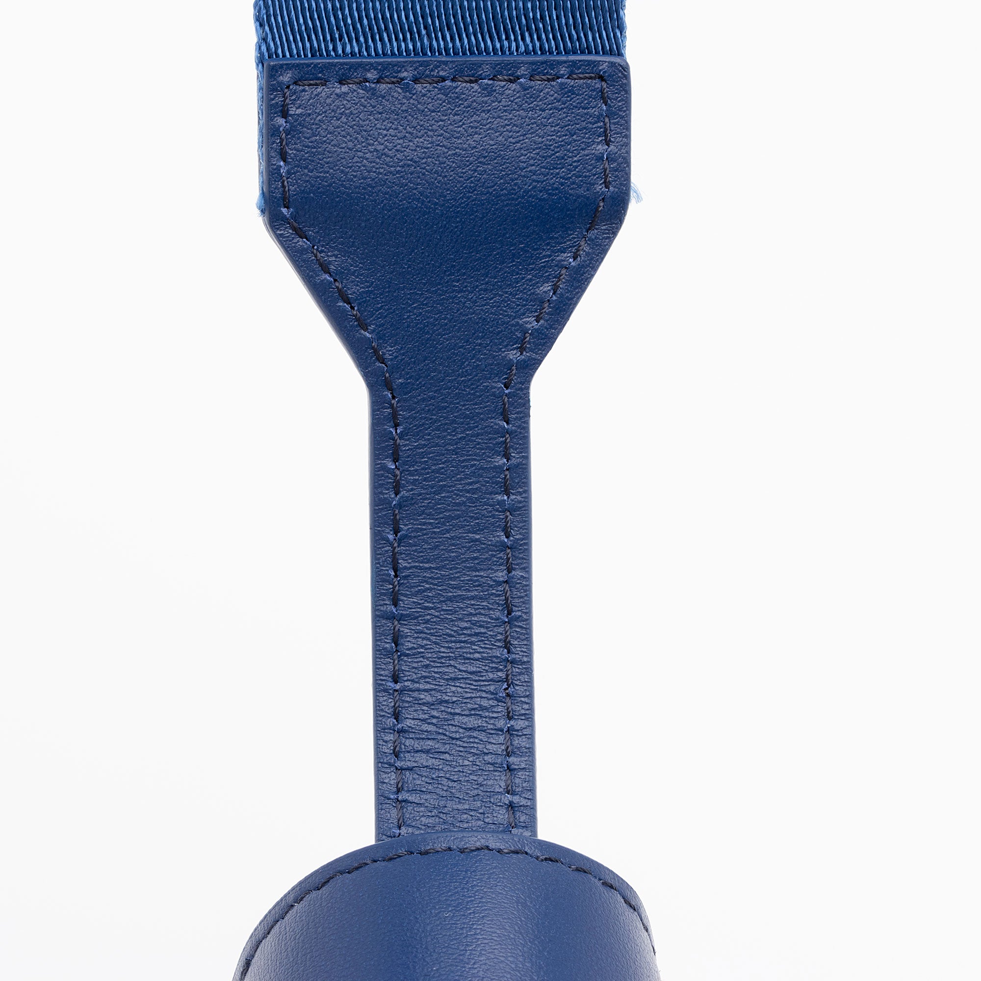 Off-White Leather Jitney 0.5 Flap Bag (SHF-bFcvkG)