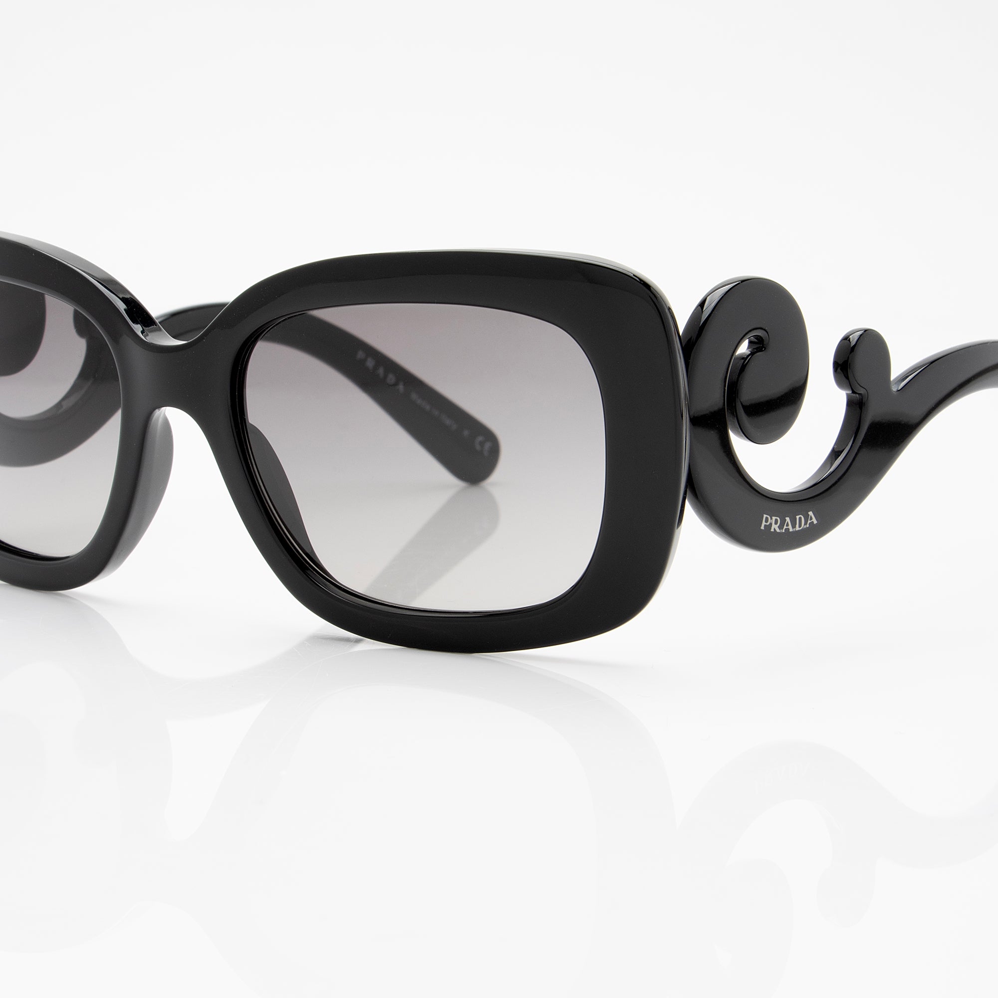 Prada Baroque Sunglasses (SHF-szVkx1)