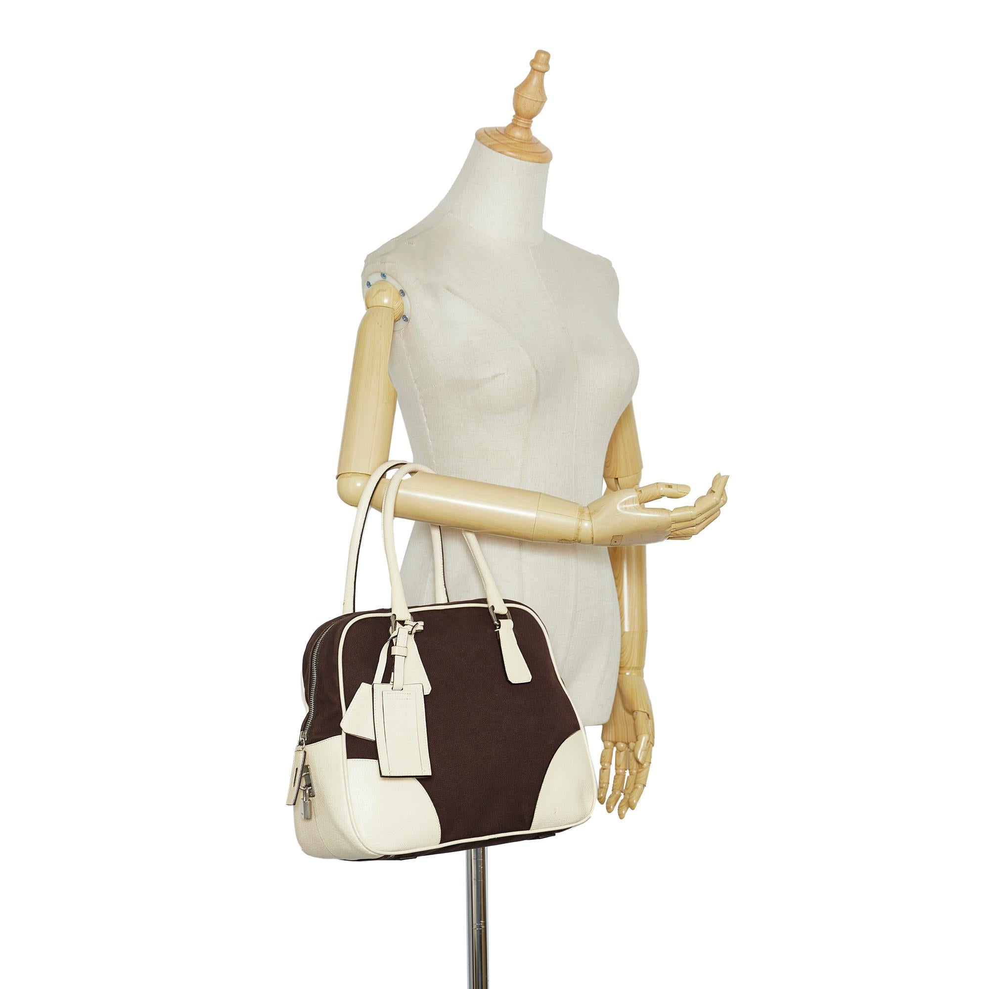 Prada Canapa Handbag (SHG-B0YjRI)