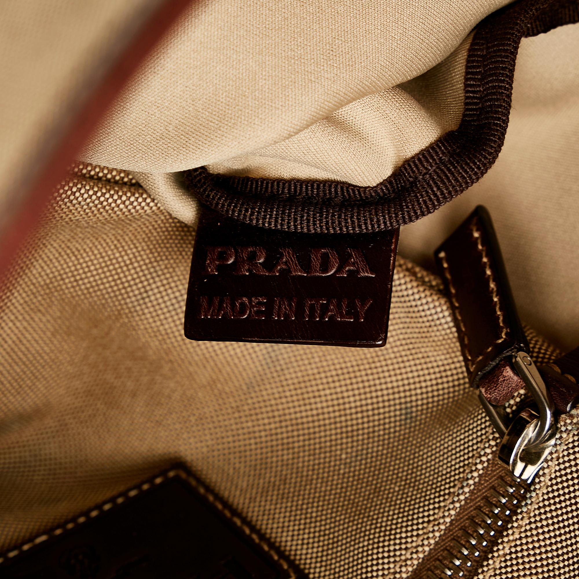 Prada Canapa Logo Crossbody Bag (SHG-zHfp51)