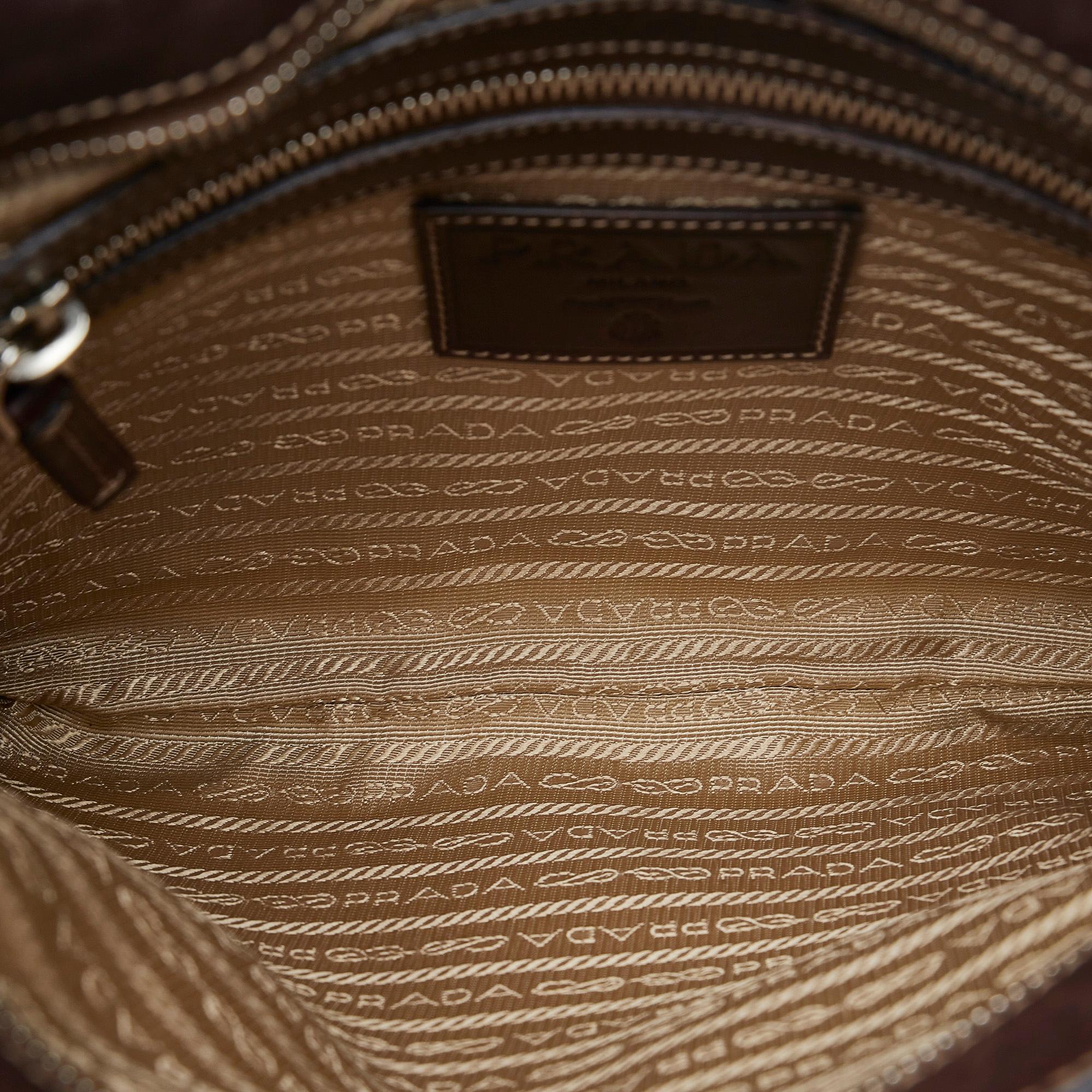 Prada Canapa Logo Crossbody Bag (SHG-USfq2K)