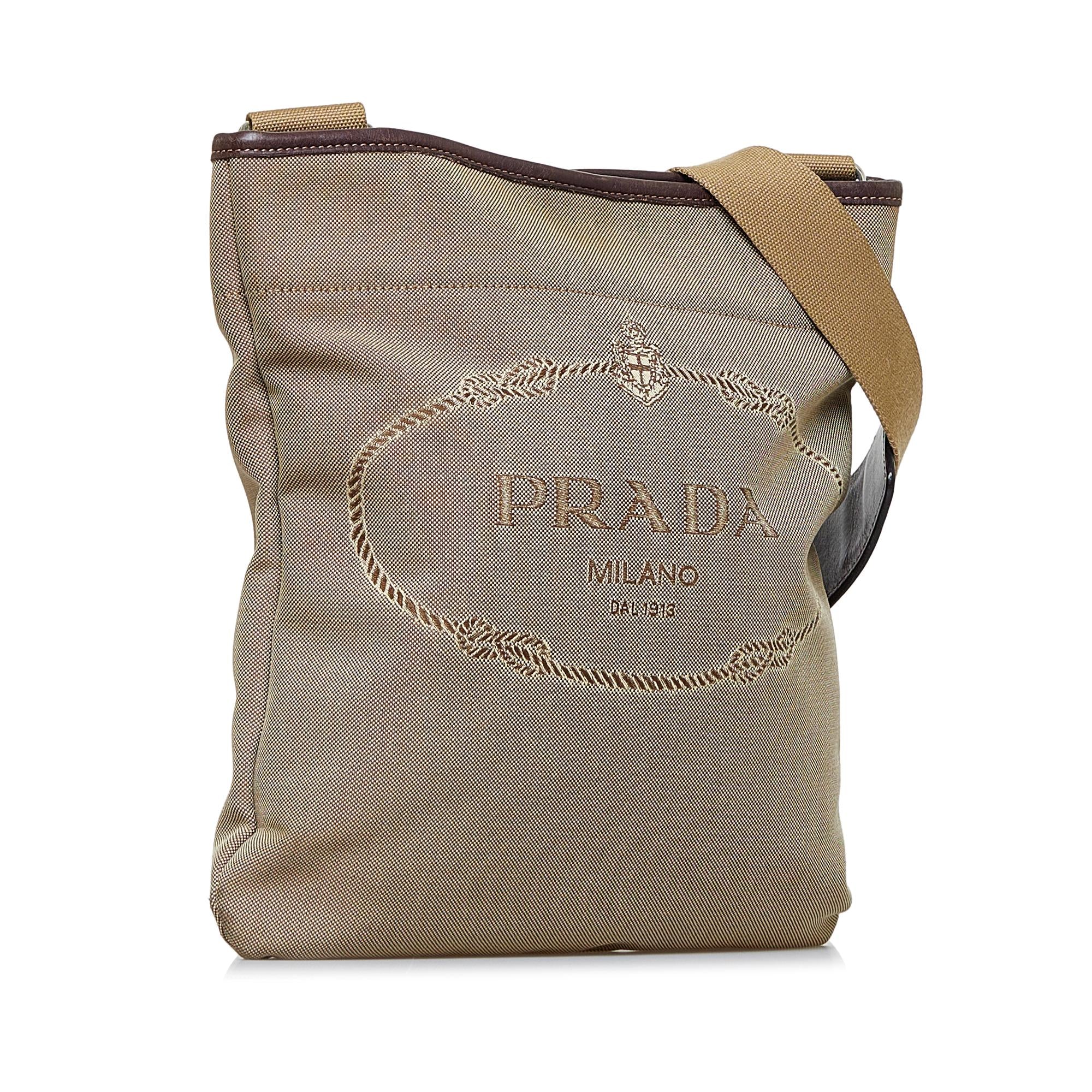 Prada Canapa Logo Crossbody (SHG-hIsO0S)