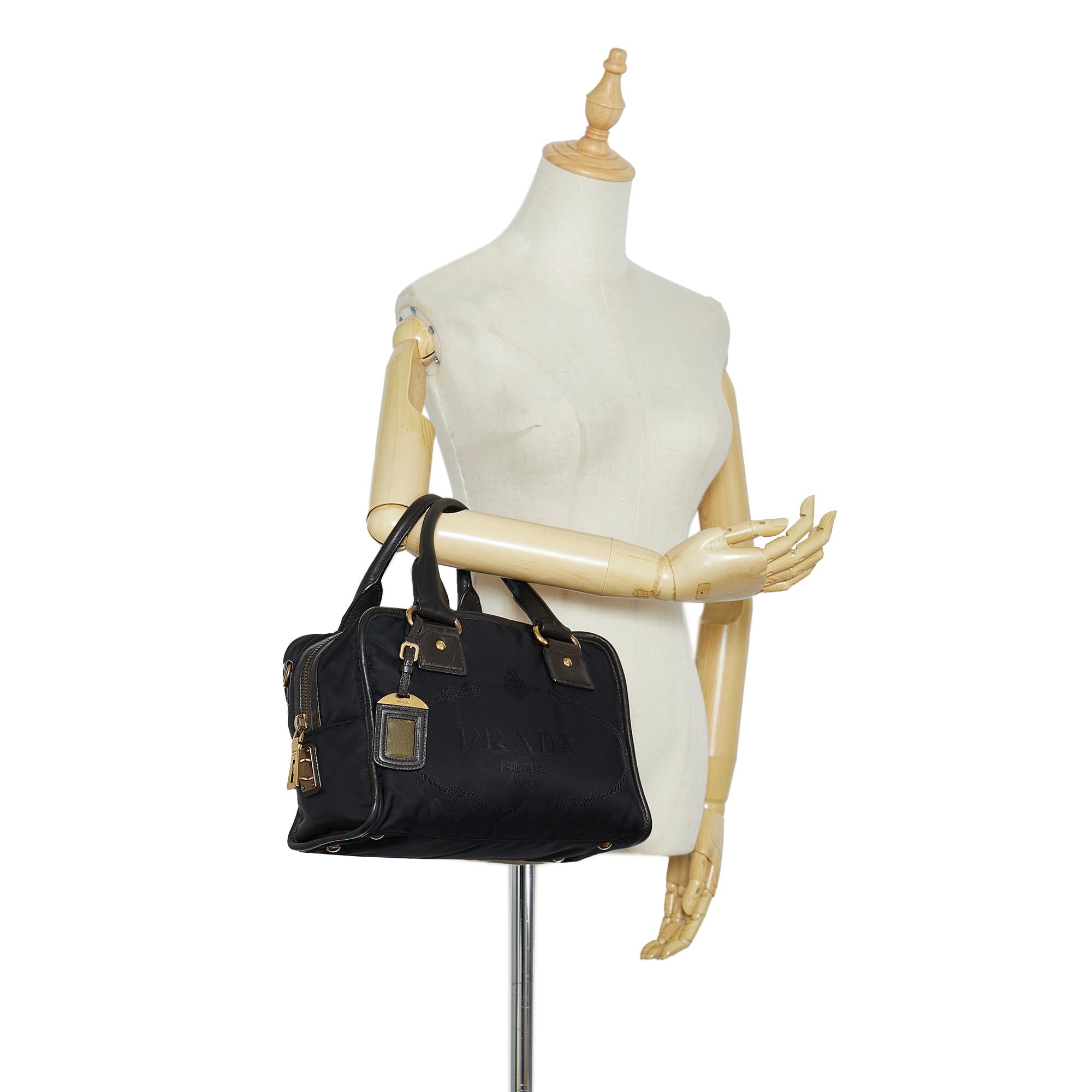 Prada Canapa Logo Handbag (SHG-tcQU7U)