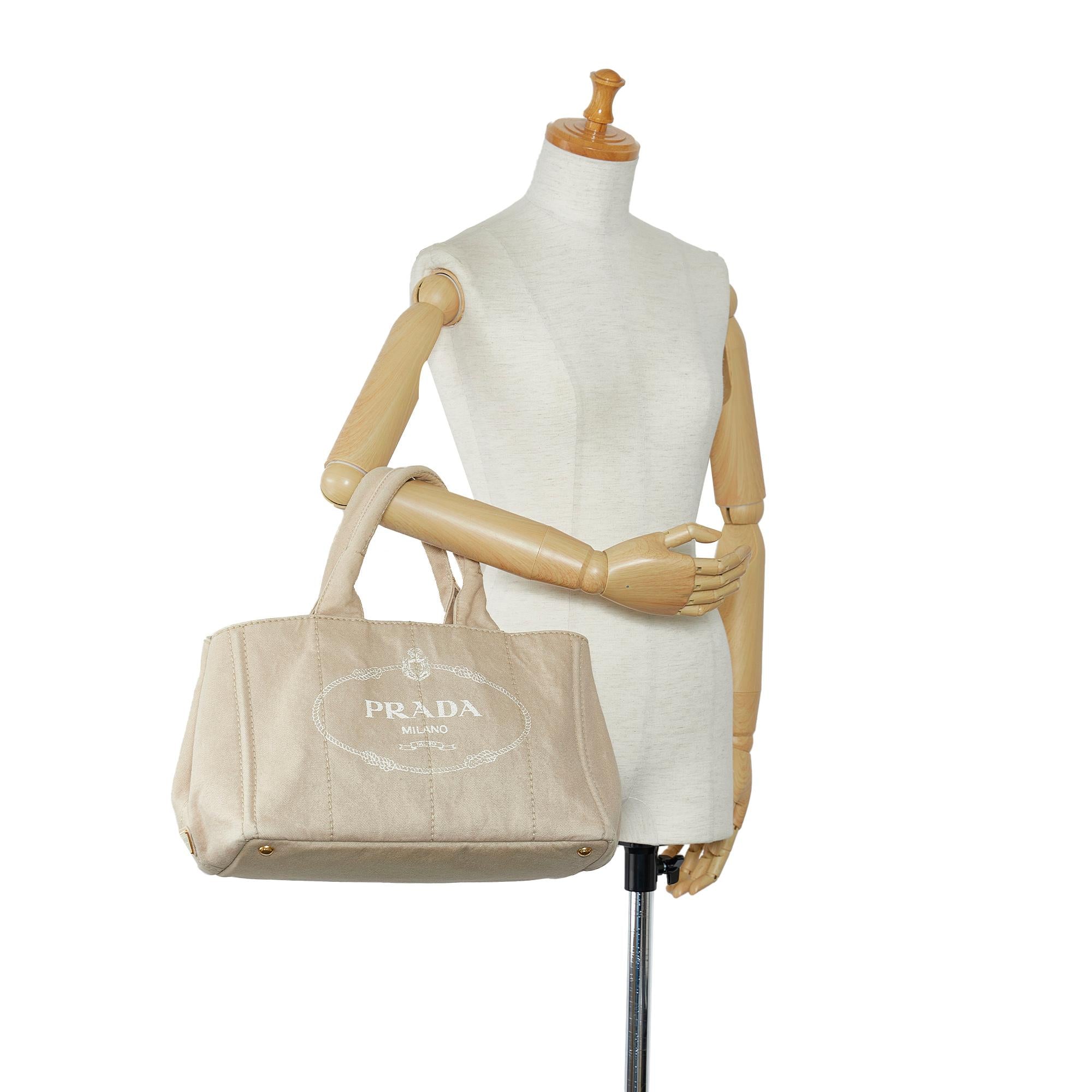 Prada Canapa Logo Handbag (SHG-m9Oadi)