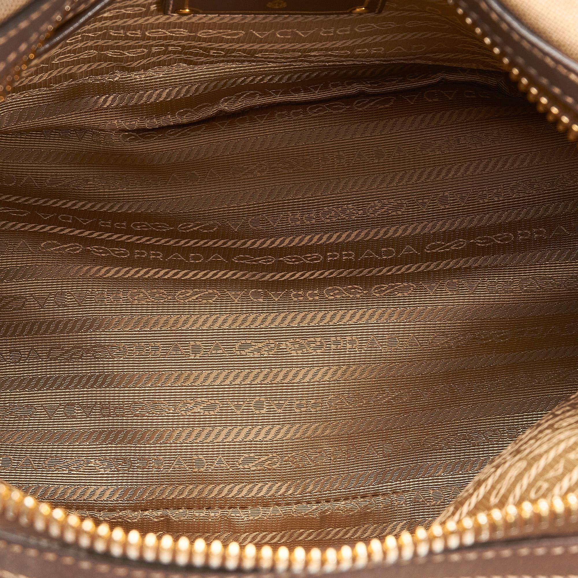 Prada Canapa Logo Satchel (SHG-na9faZ)