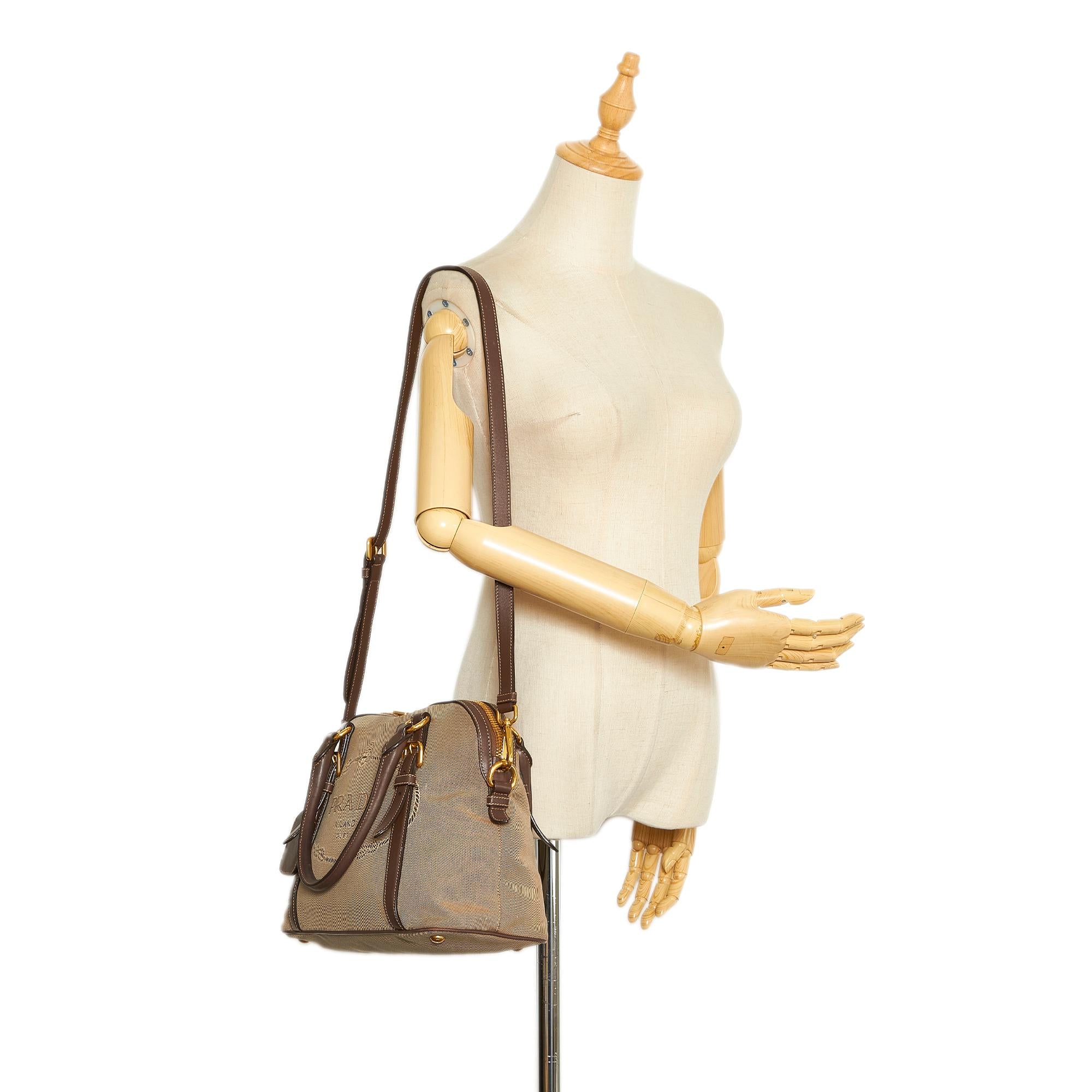 Prada Canapa Logo Satchel (SHG-na9faZ)