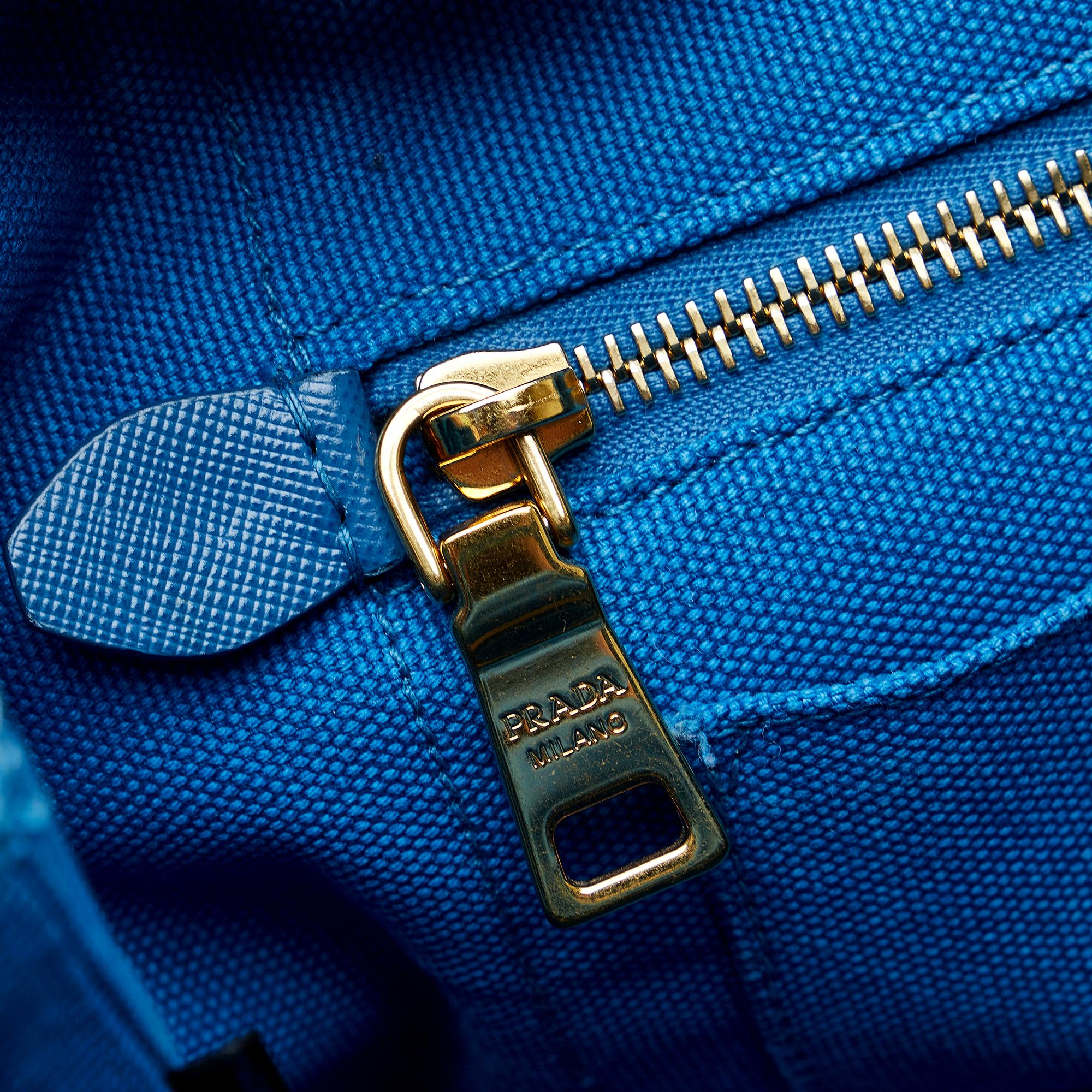 Prada Canapa Logo Satchel (SHG-m6mmIw)