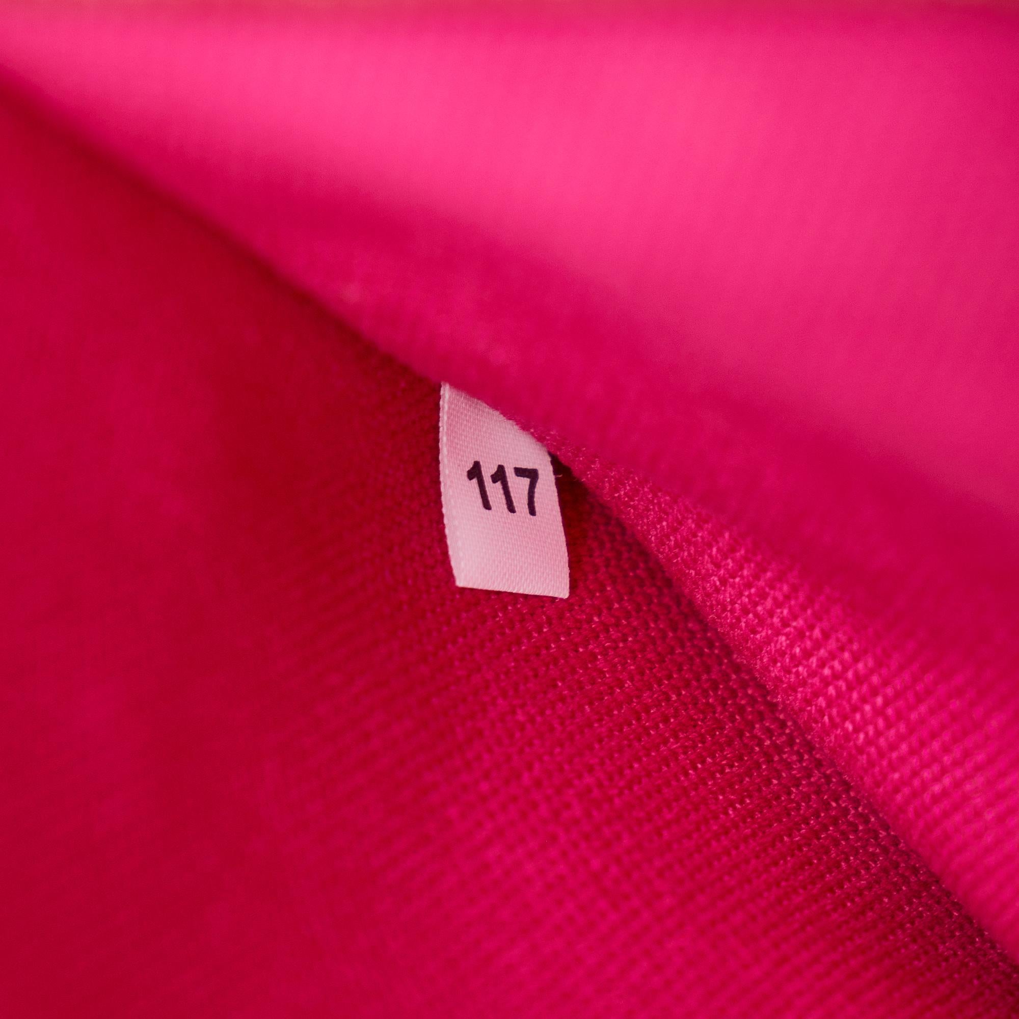 Prada Canapa Logo Satchel (SHG-57Mzas)