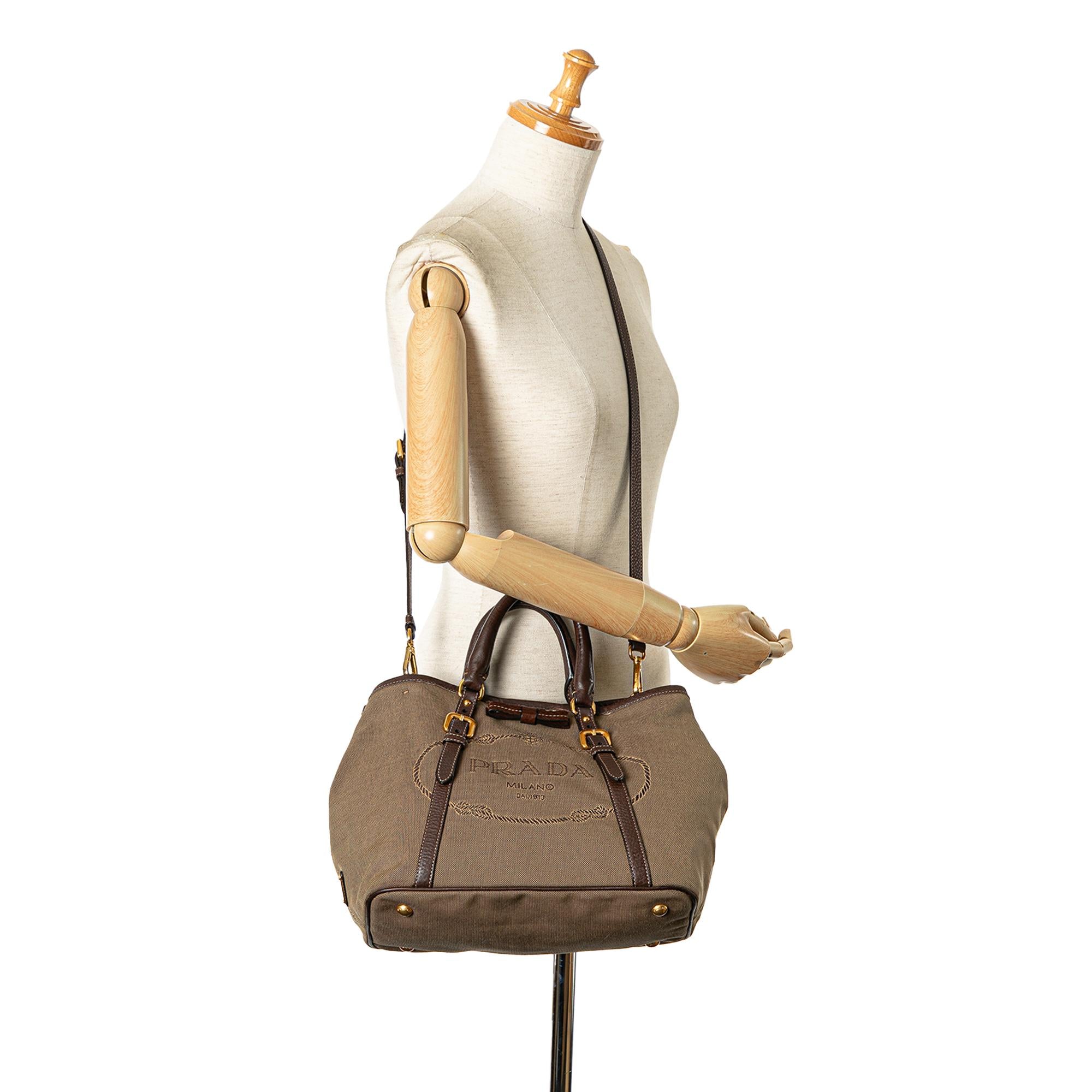 Prada Canapa Logo Satchel (SHG-Wgg26G)