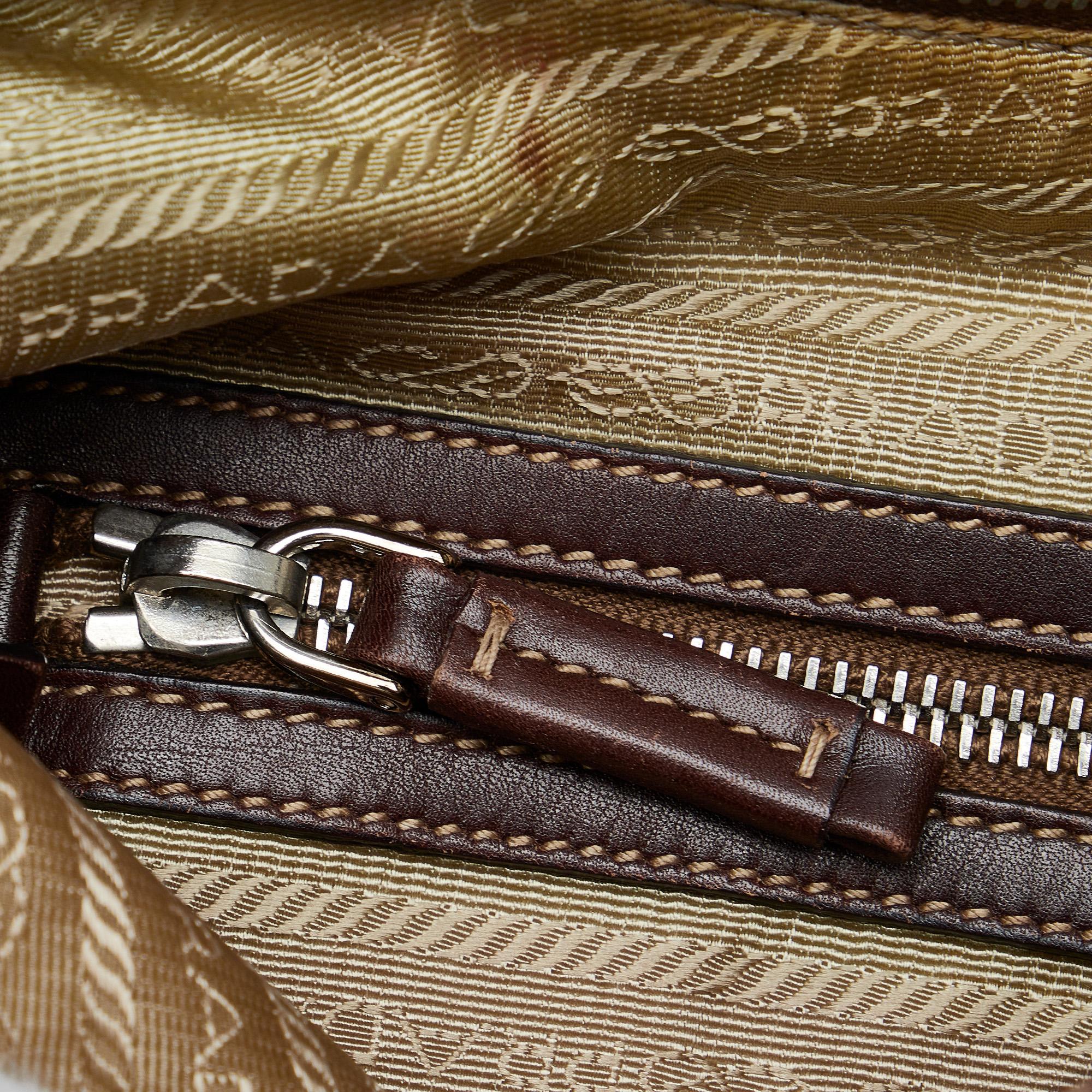 Prada Canapa Logo Shoulder Bag (SHG-p9ychY)