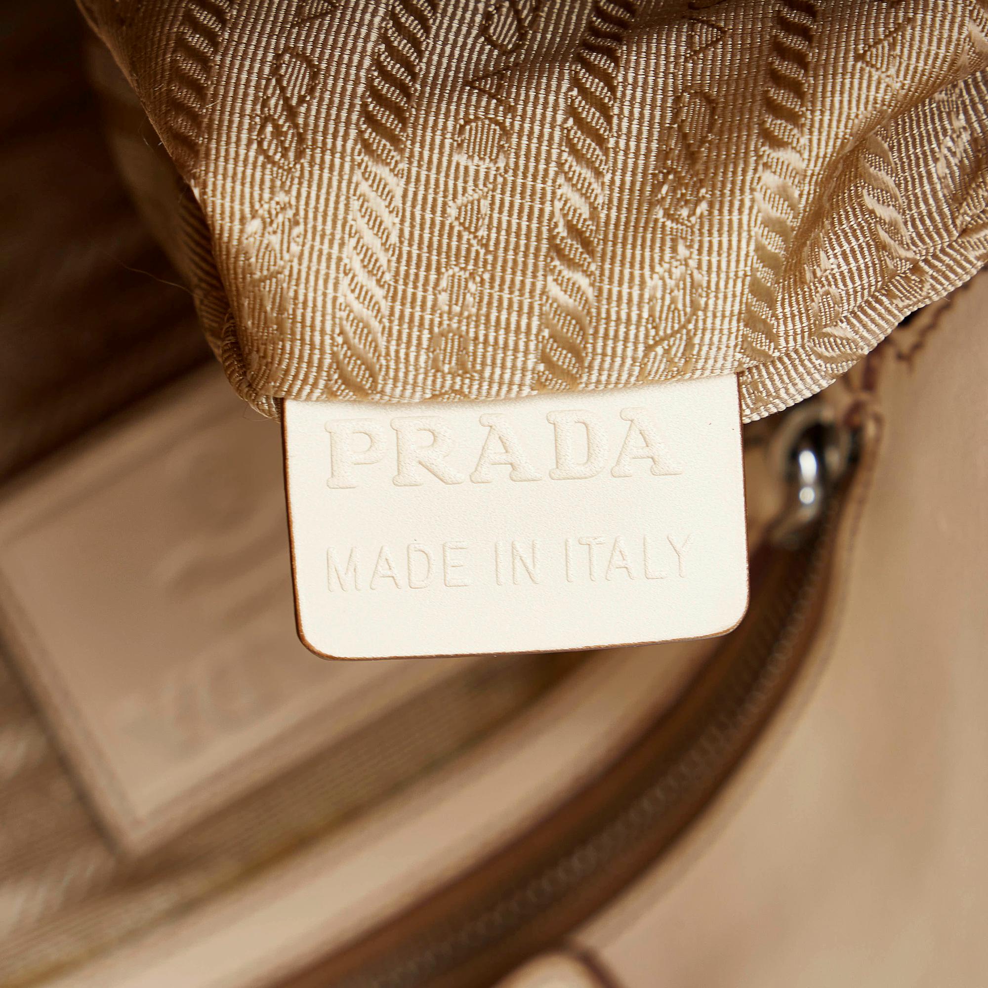 Prada Canapa Logo Shoulder Bag (SHG-dmbYPU)
