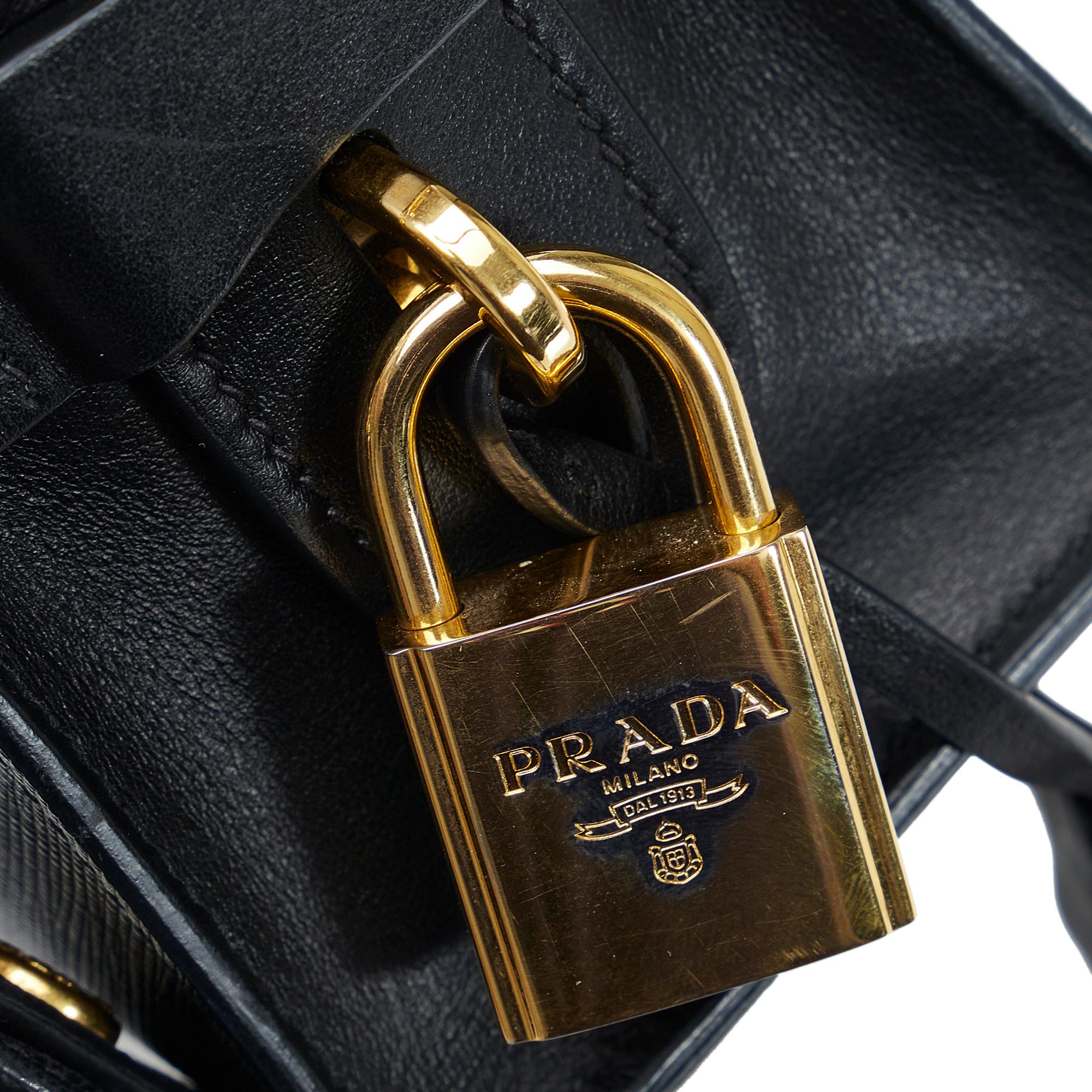 Prada Esplanade Saffiano Crossbody Bag (SHG-53MVfE)