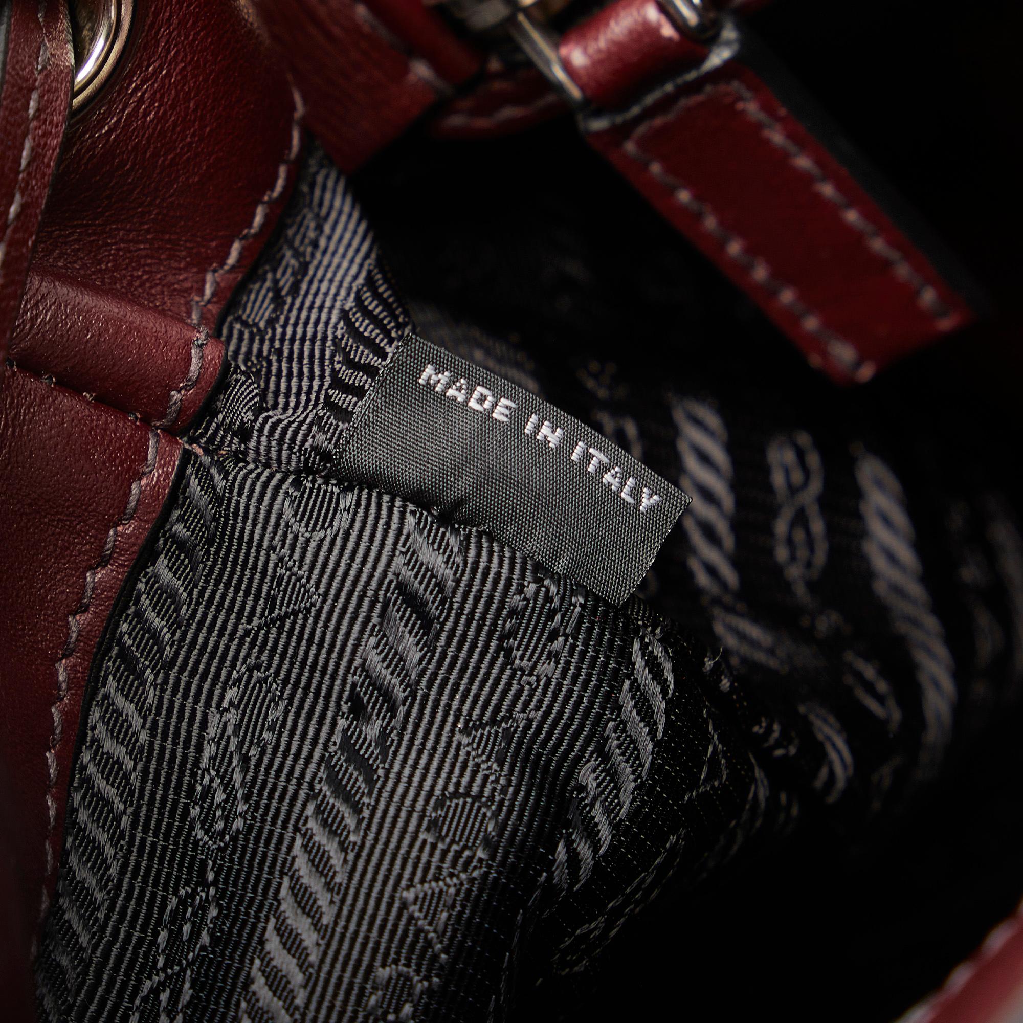 Prada Glace Calf Backpack (SHG-UmvXrX)
