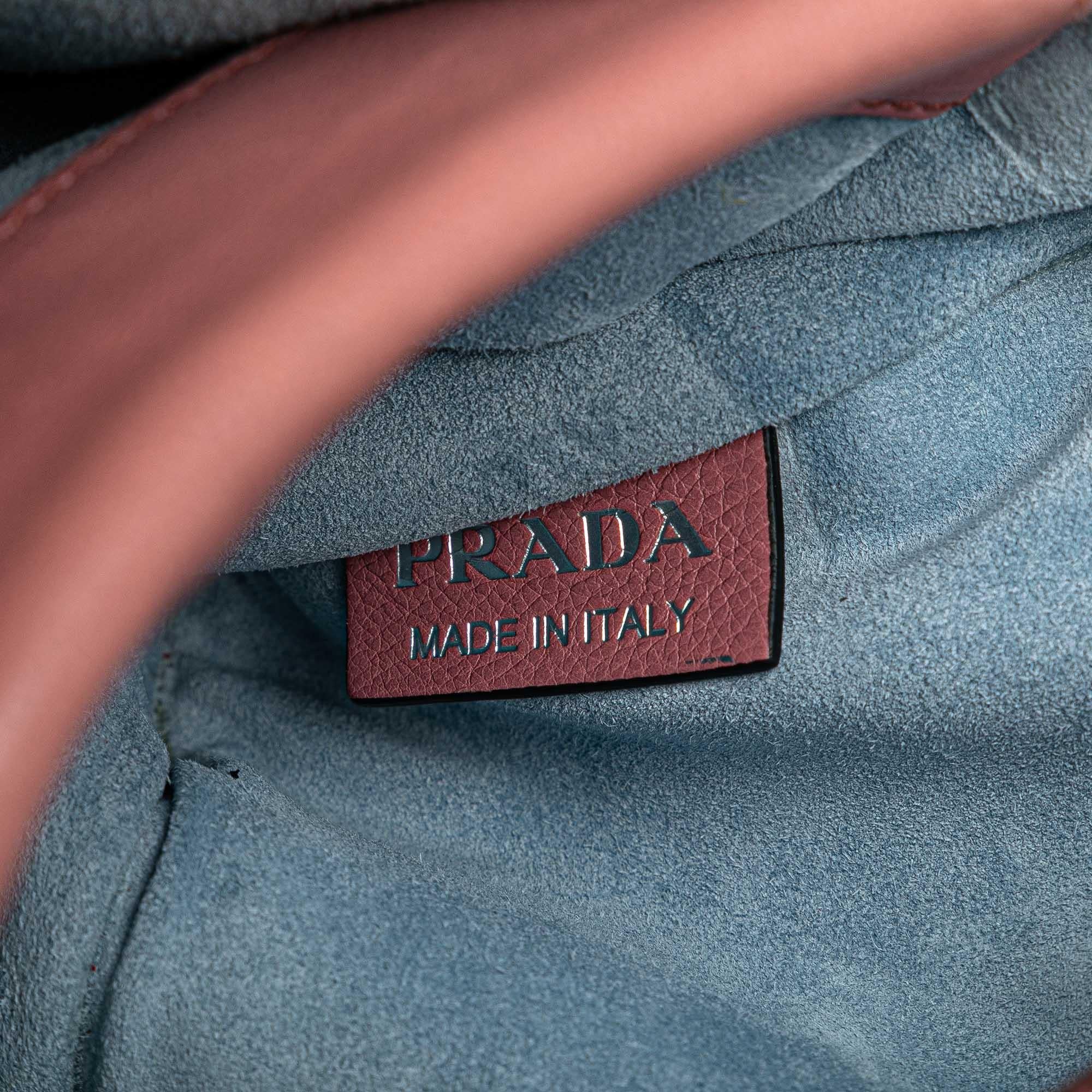 Prada Glace Calf Etiquette Crossbody (SHG-TJ7X7S)