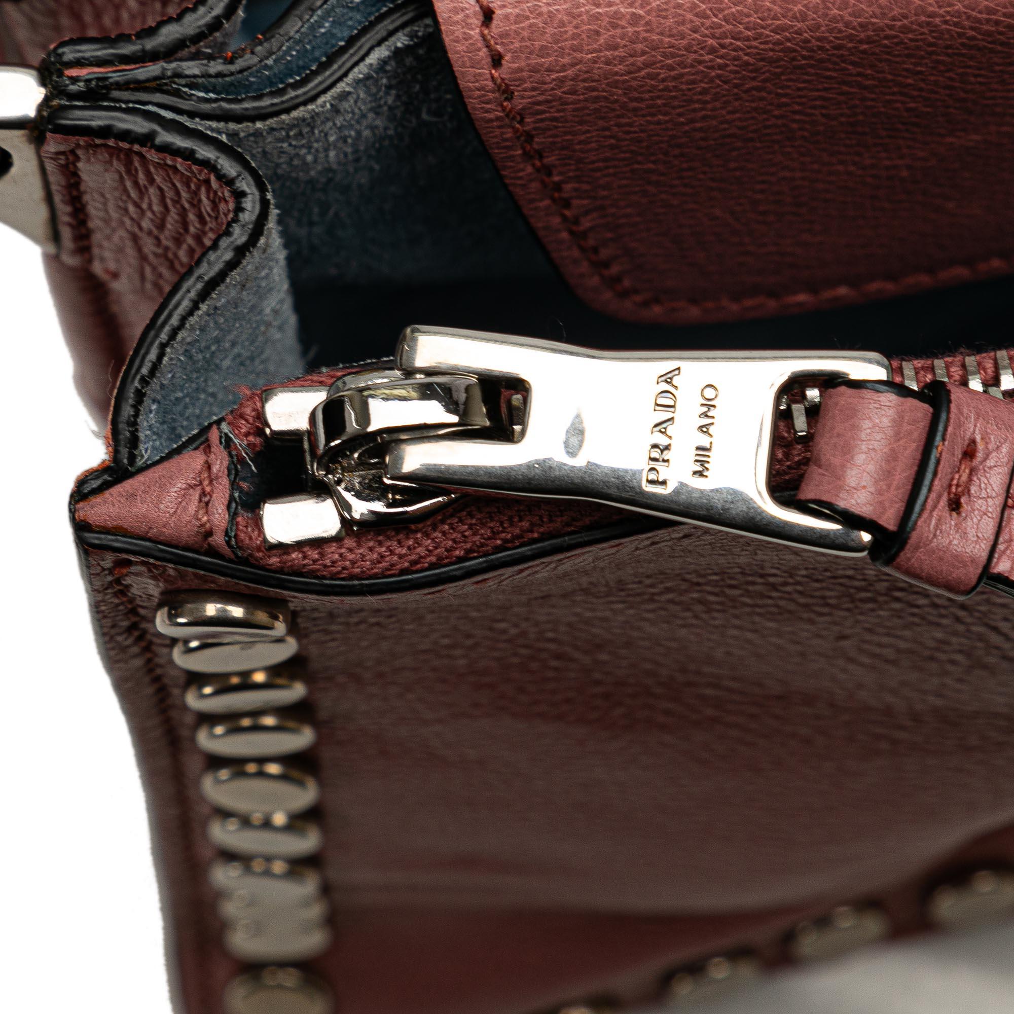 Prada Glace Calf Etiquette Crossbody (SHG-TJ7X7S)