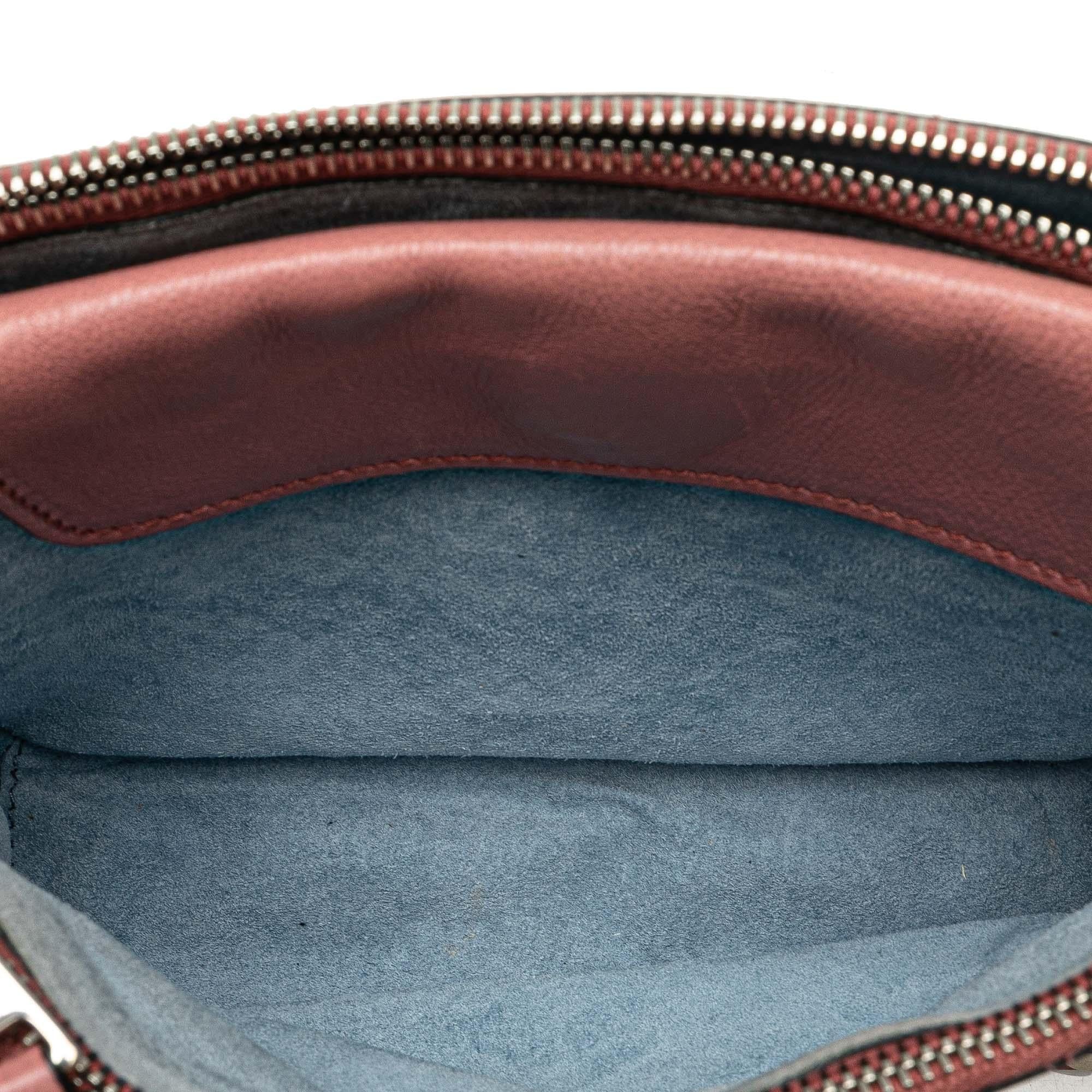 Prada Glace Calf Etiquette Crossbody (SHG-TJ7X7S)
