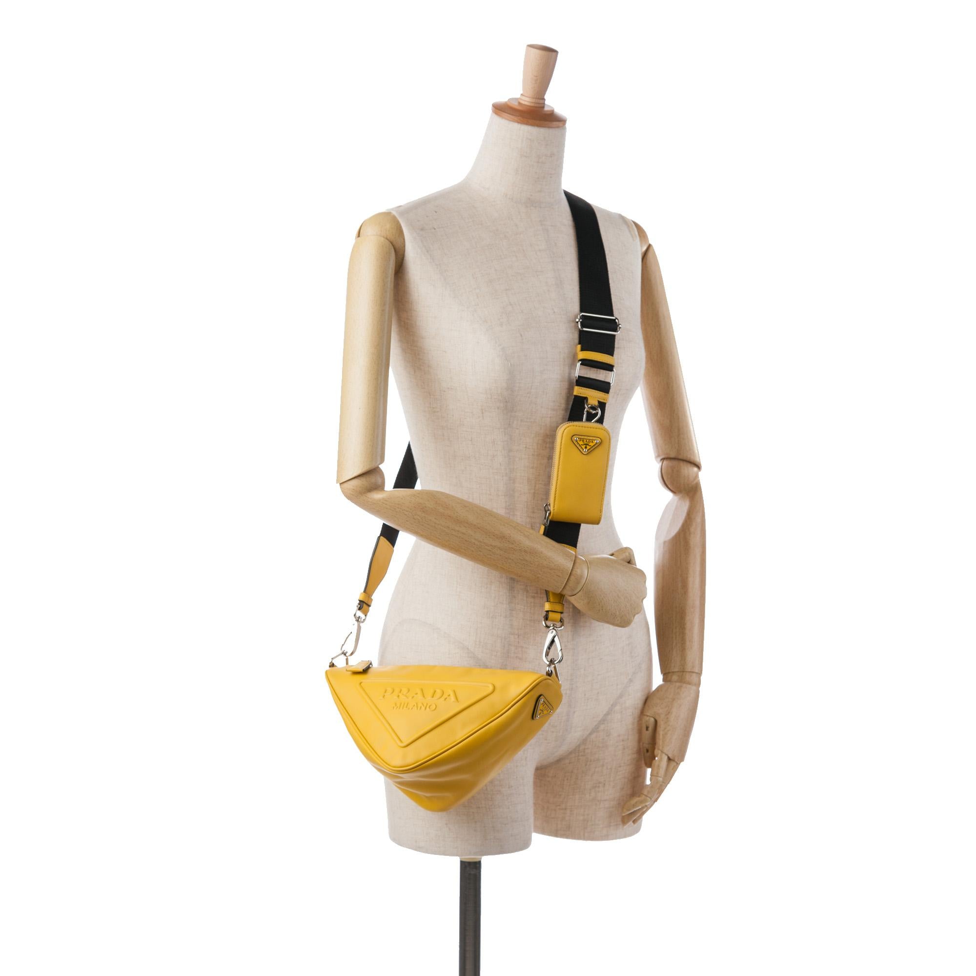 Prada Grace Lux Triangle Crossbody (SHG-rrzMkw)