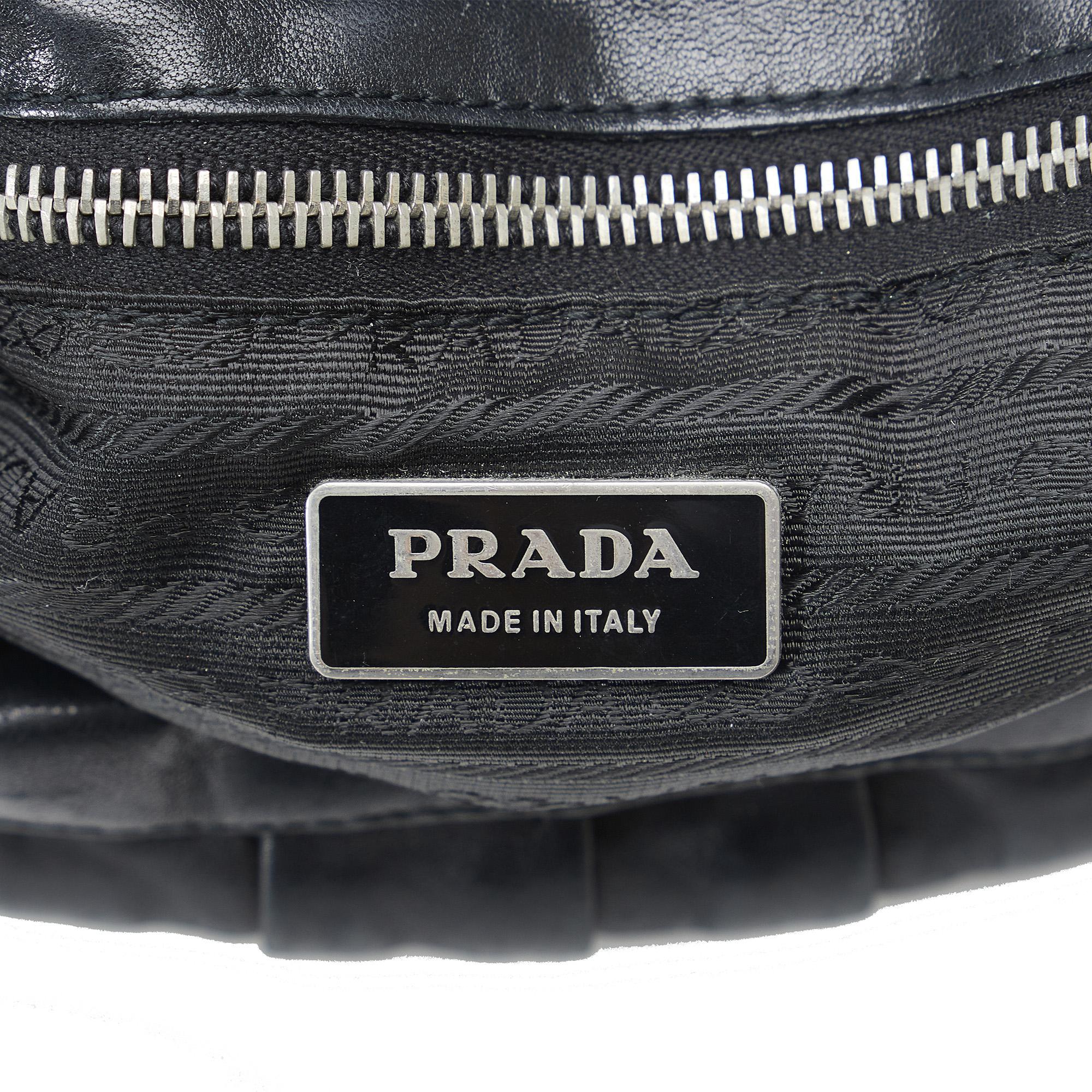 Prada Leather Ring Handbag (SHG-1BZ8Cb)