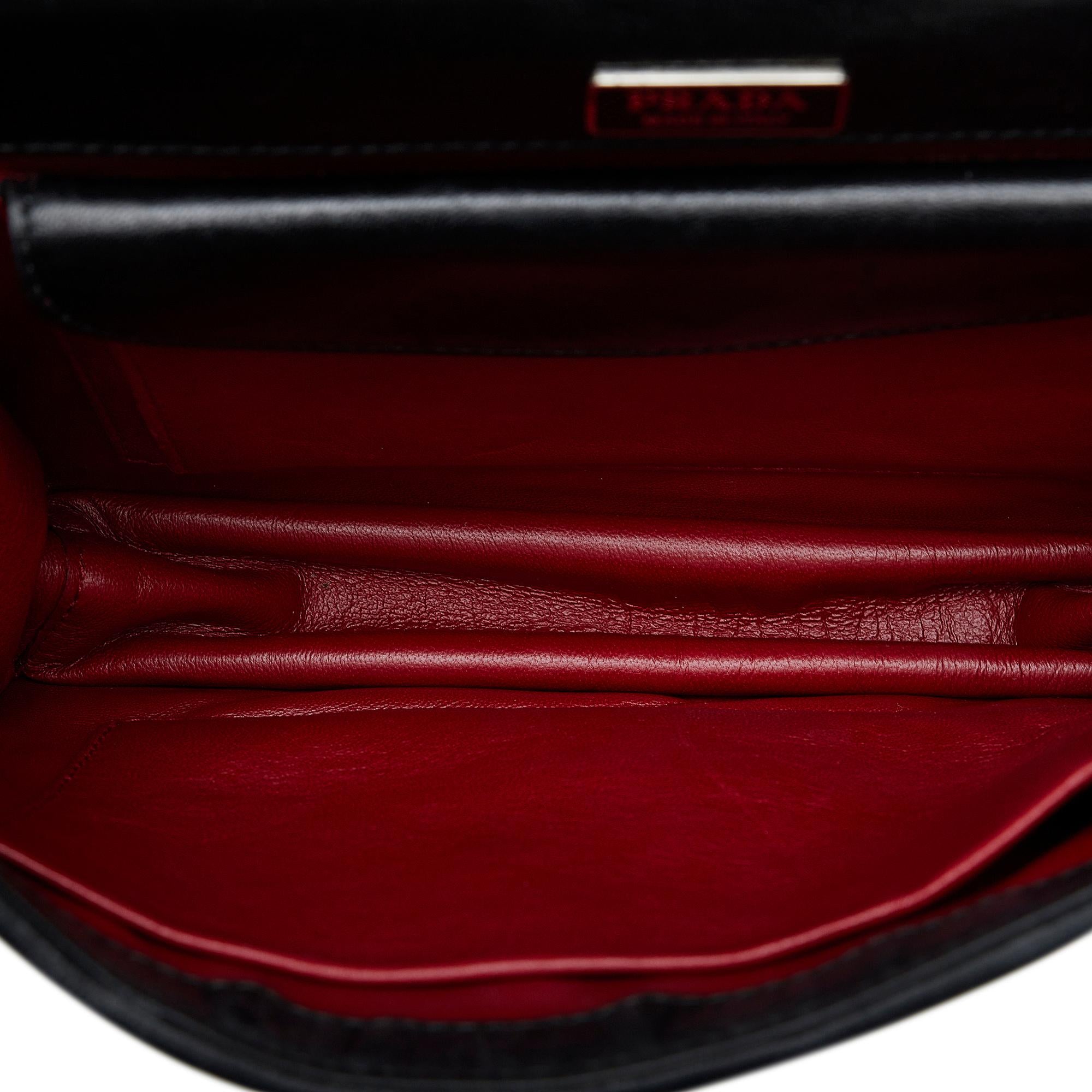Prada Madras Chain Shoulder Bag (SHG-SmrfbK)