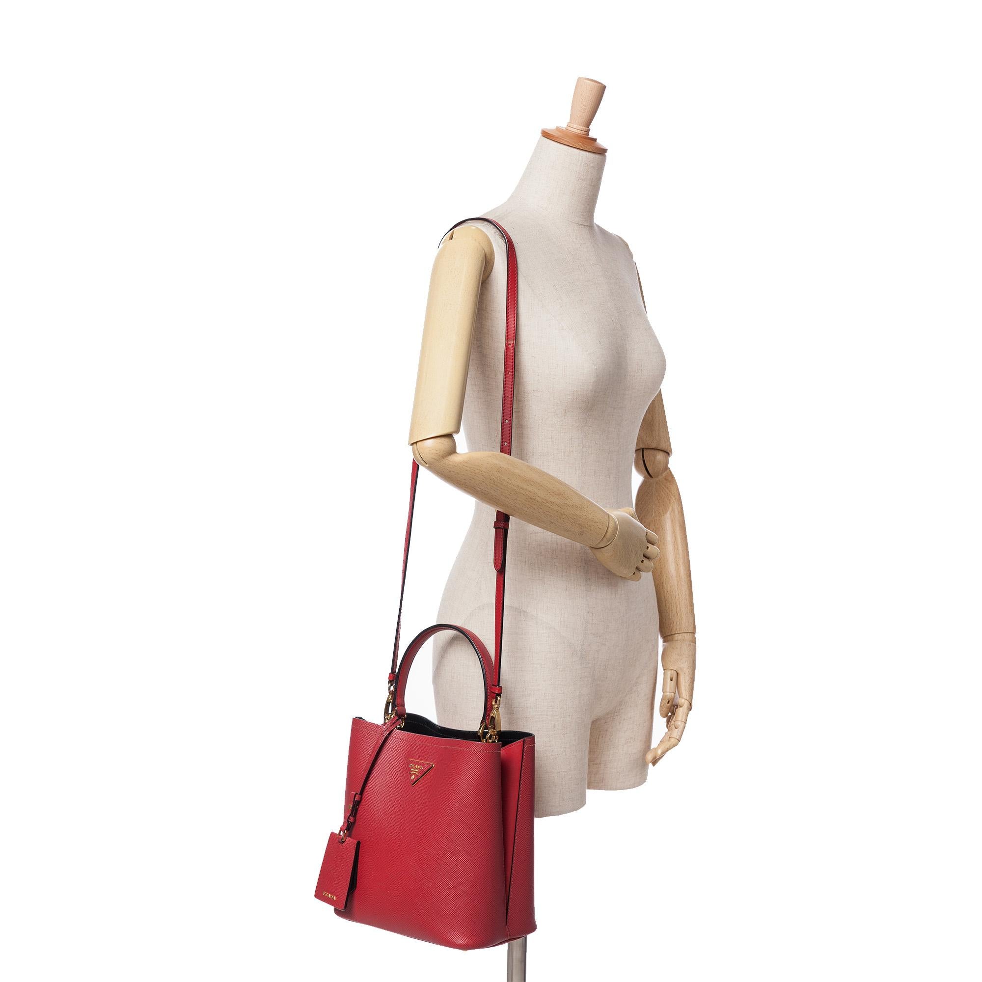 Prada Medium Saffiano Cuir Panier