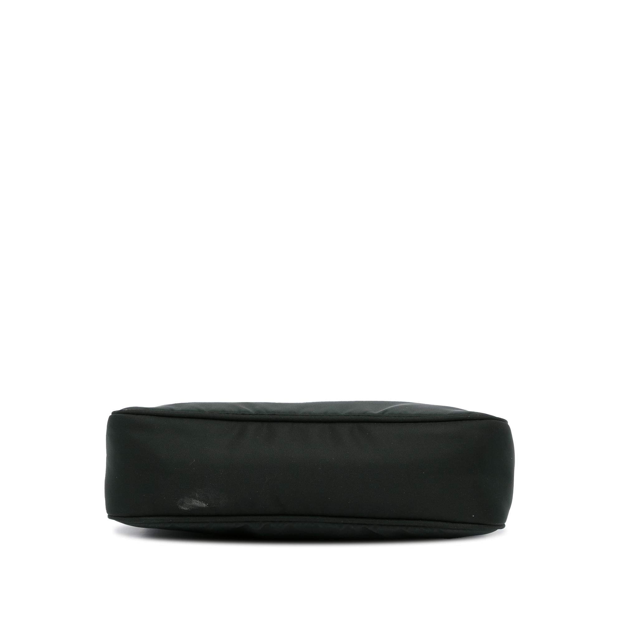 Prada Mini Tessuto Re Edition 2000 Baguette (SHG-dmUPtN)
