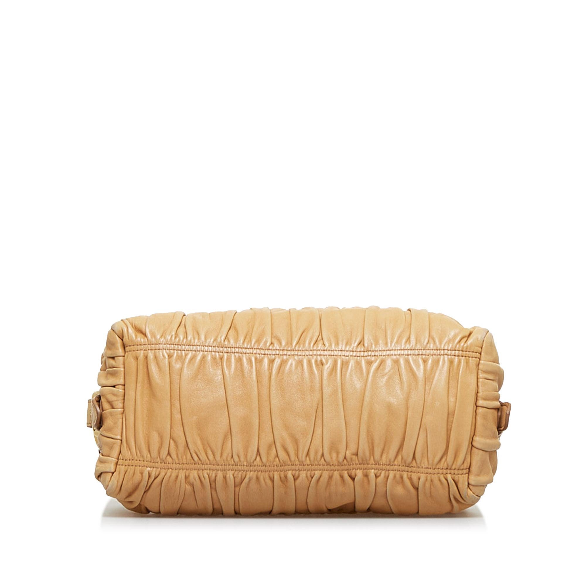 Prada Nappa Gaufre Chain Shoulder Bag (SHG-tjjCqR)