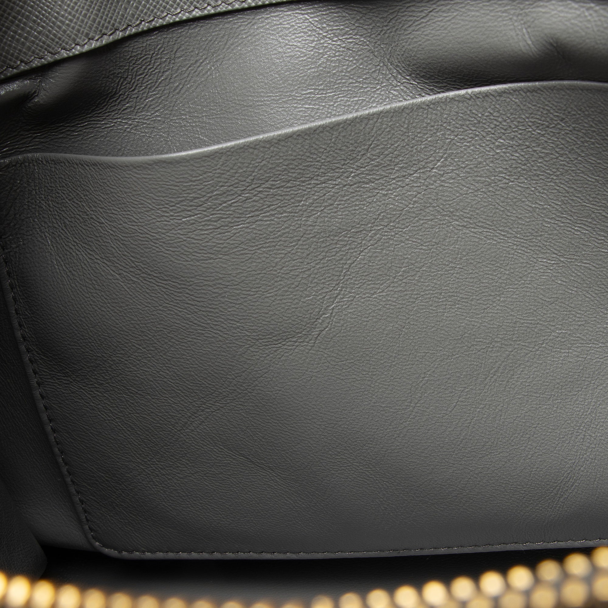 Prada Saffiano Ombre Lux Galleria Medium Tote (SHF-zz0GrF)