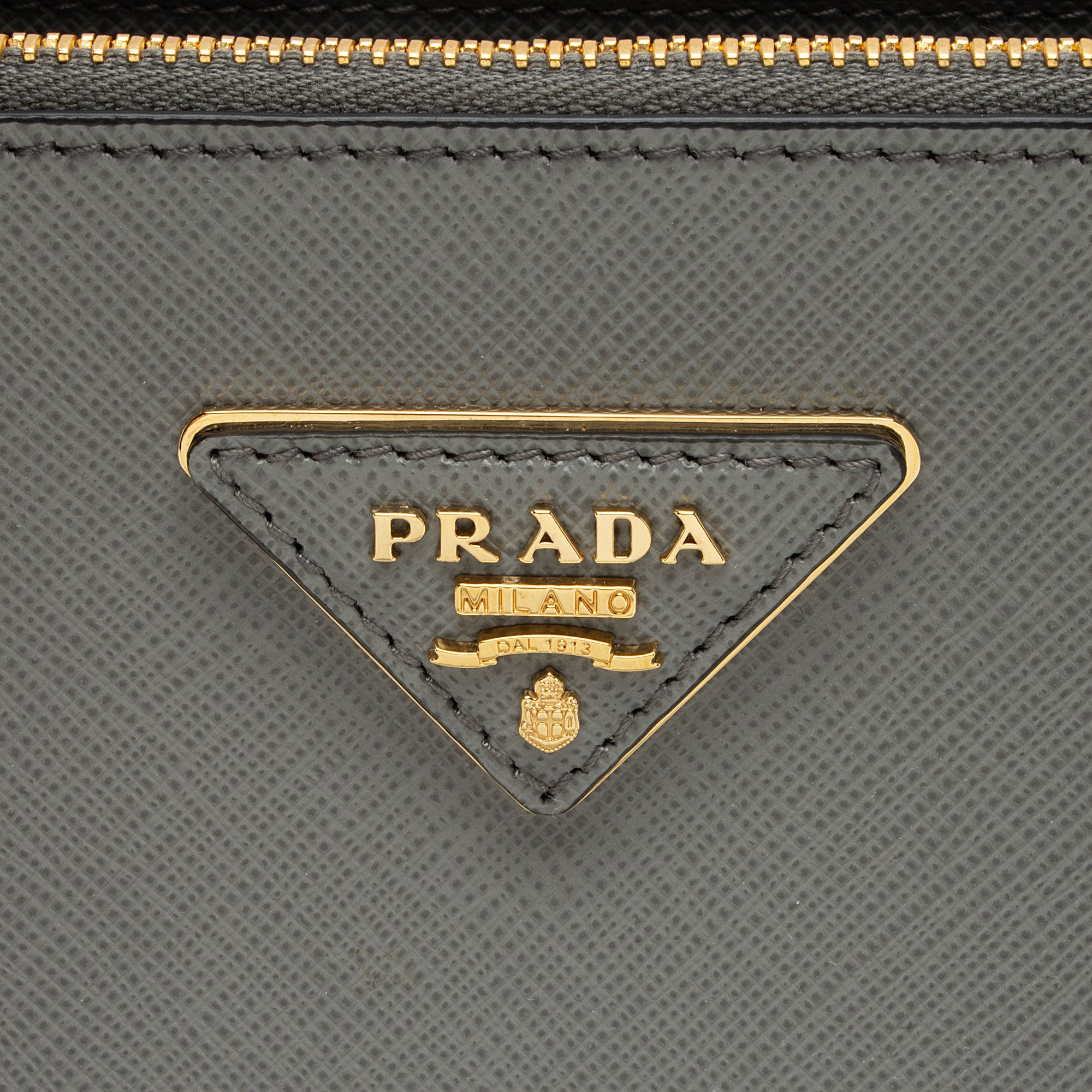 Prada Saffiano Ombre Lux Galleria Medium Tote (SHF-zz0GrF)