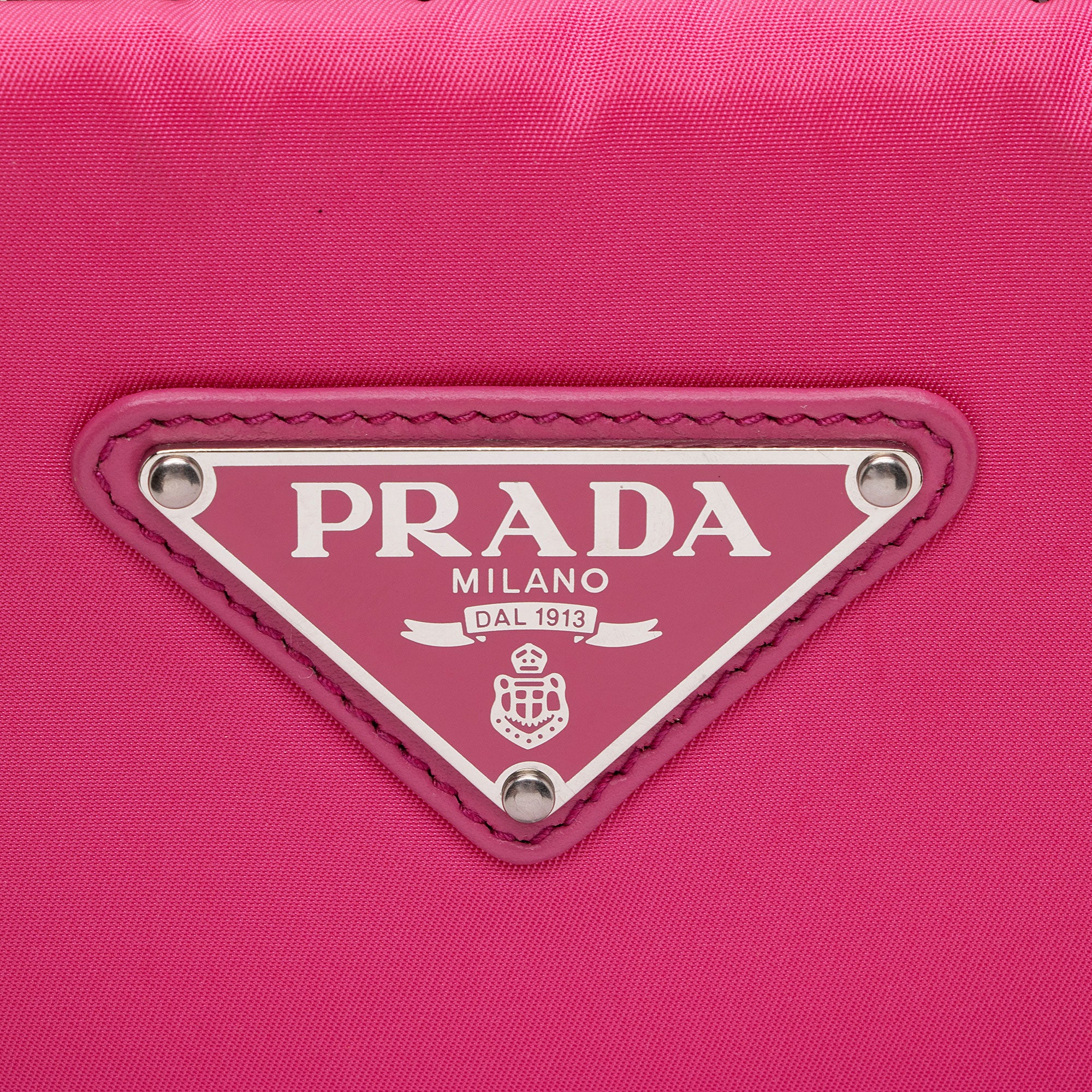 Prada Padded Nylon Large Chain Clutch (SHF-dHics9)