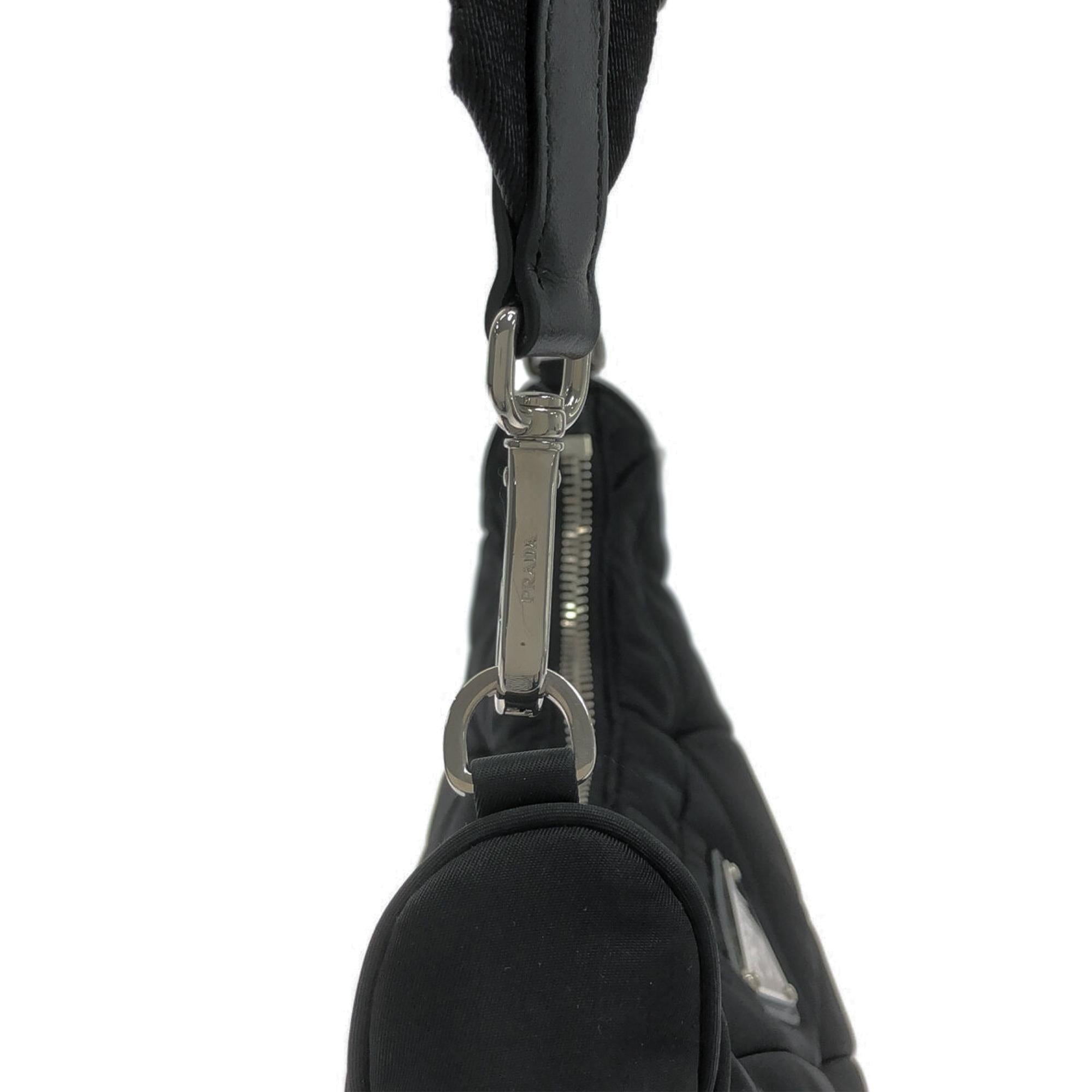 Prada Padded Re-Nylon Crossbody Bag (SHG-D7BHRa)