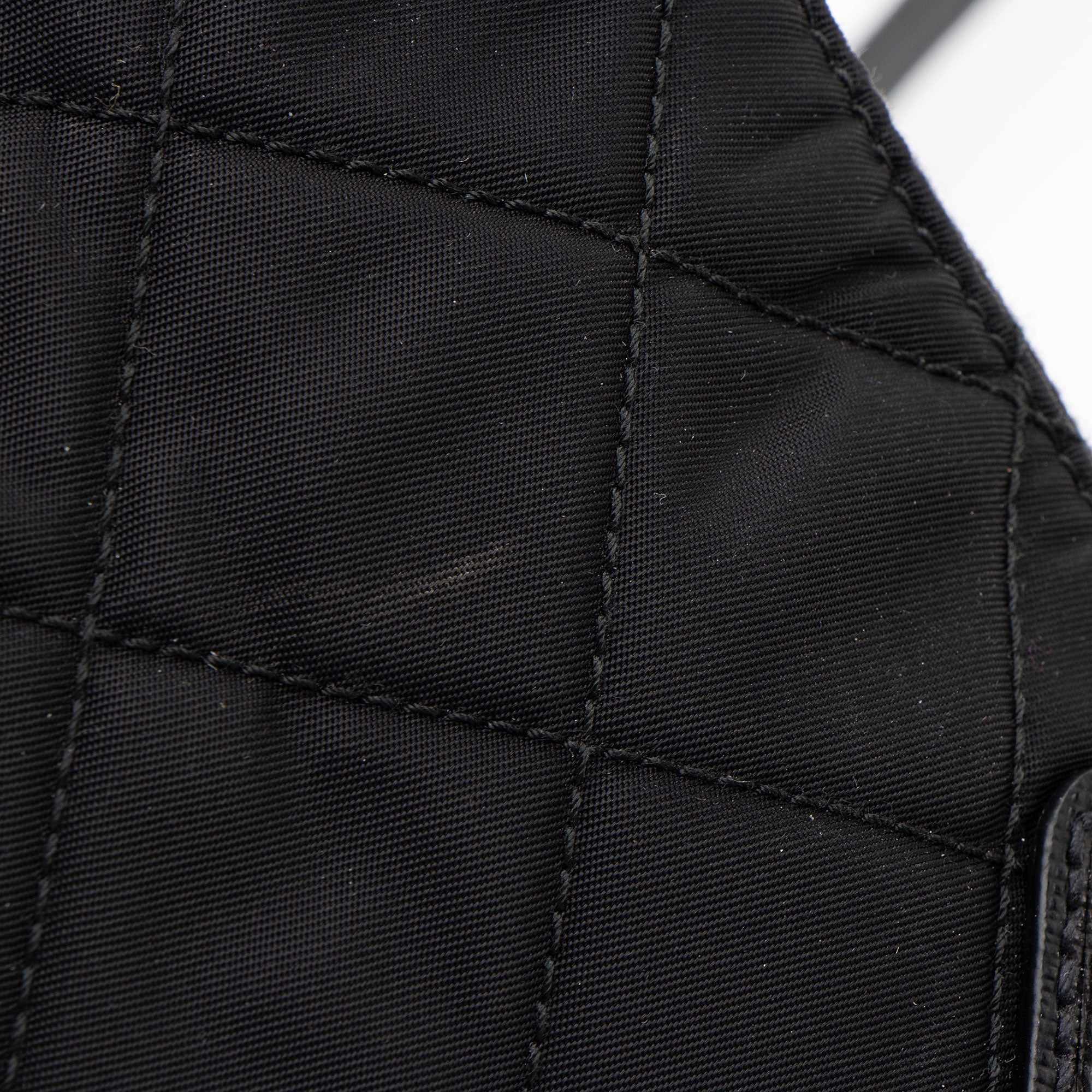 Prada Quilted Tessuto Impuntu Crossbody (SHF-PSvl96)