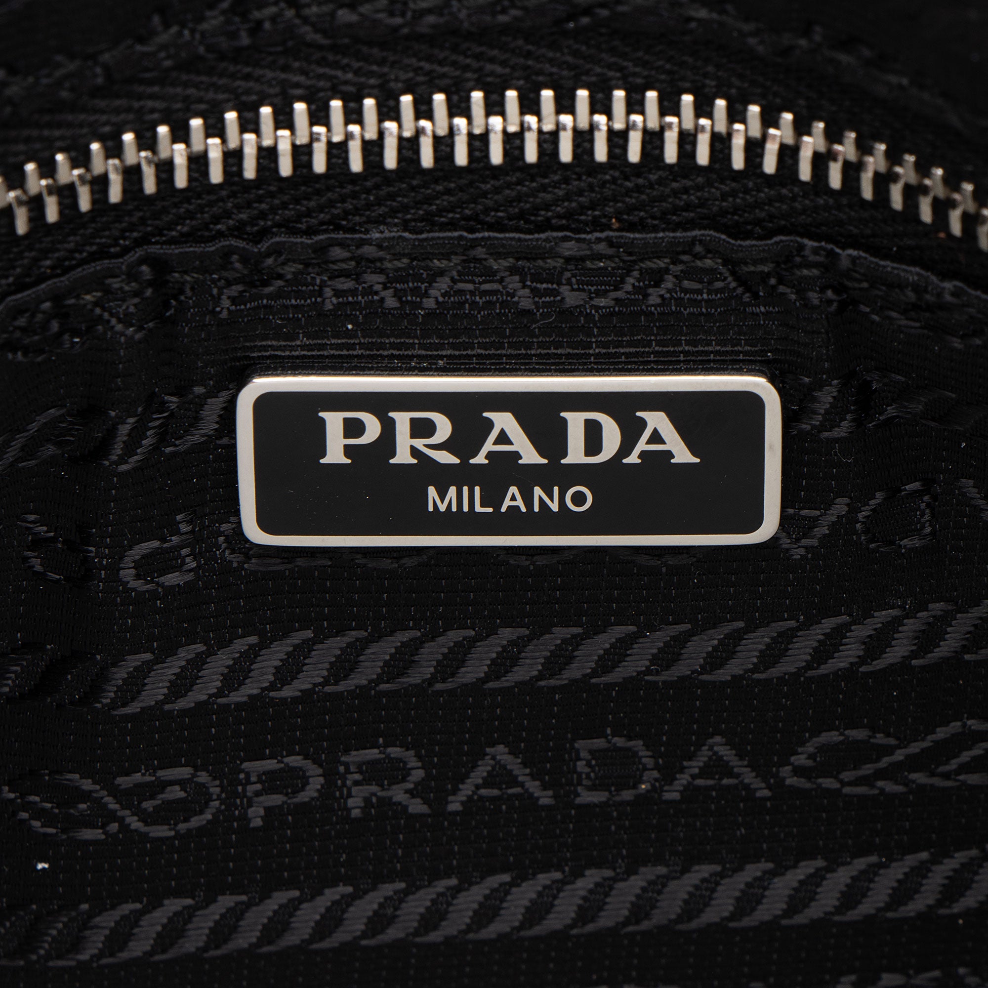 Prada Quilted Tessuto Impuntu Crossbody (SHF-PSvl96)