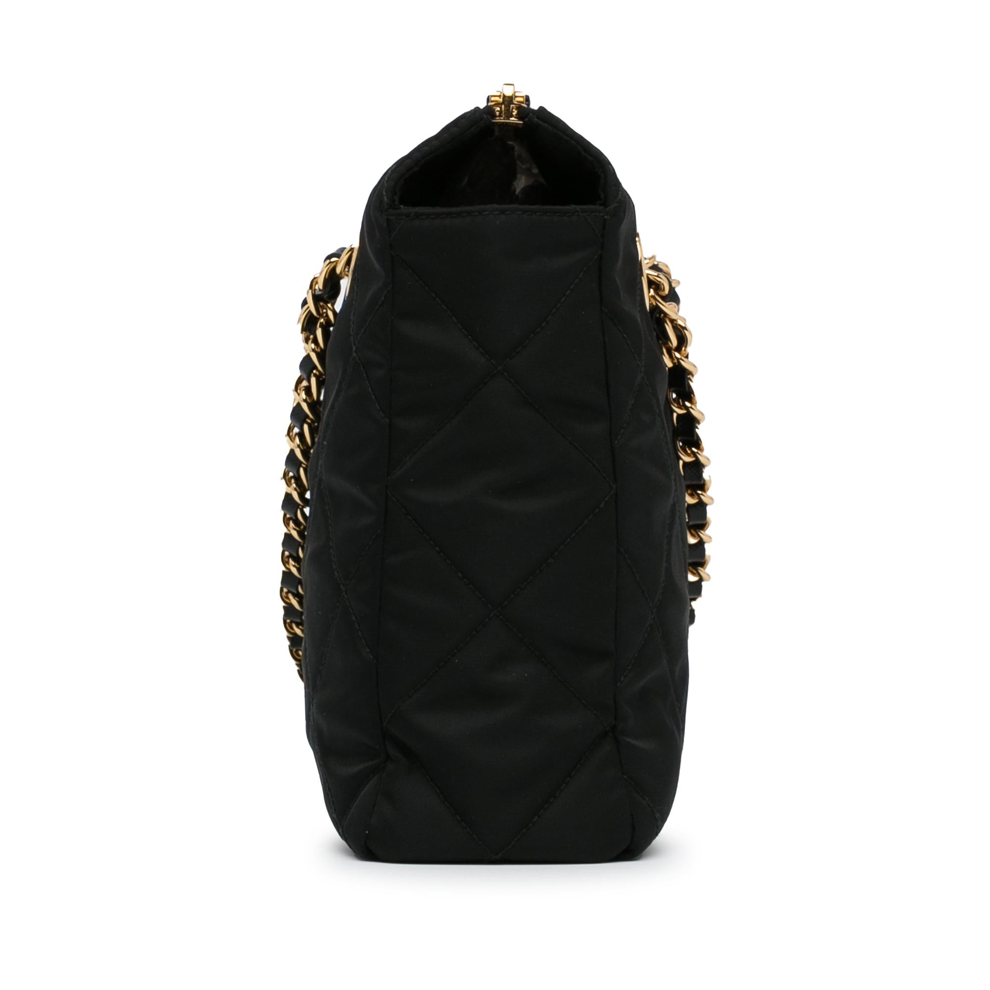 Prada Re-Nylon Re-Edition 1995 Chaine Shoulder Bag (SHG-UjeRfW)