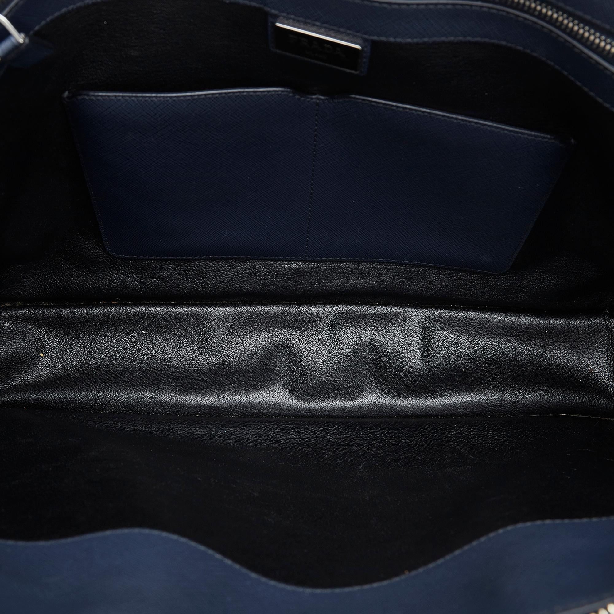 Prada Saffiano Business Bag (SHG-VcQIGB)