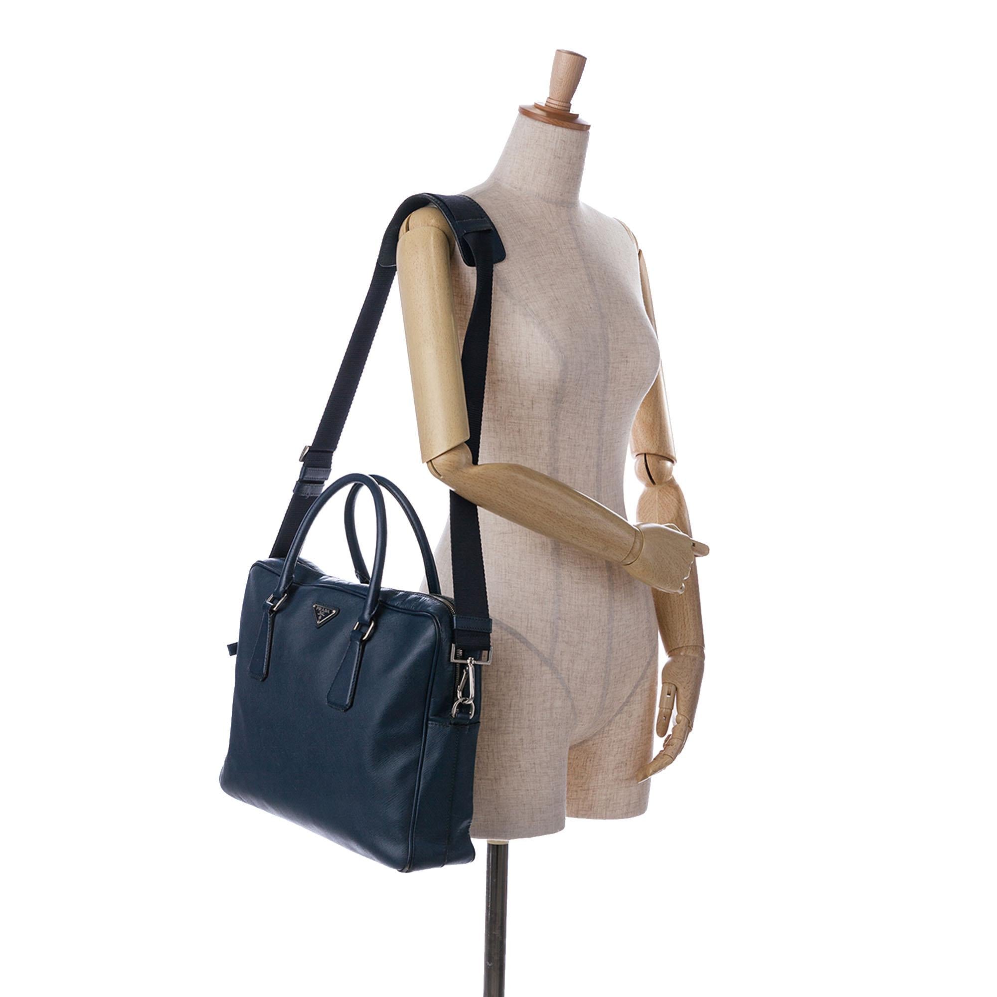 Prada Saffiano Business Bag (SHG-tkjwnt)