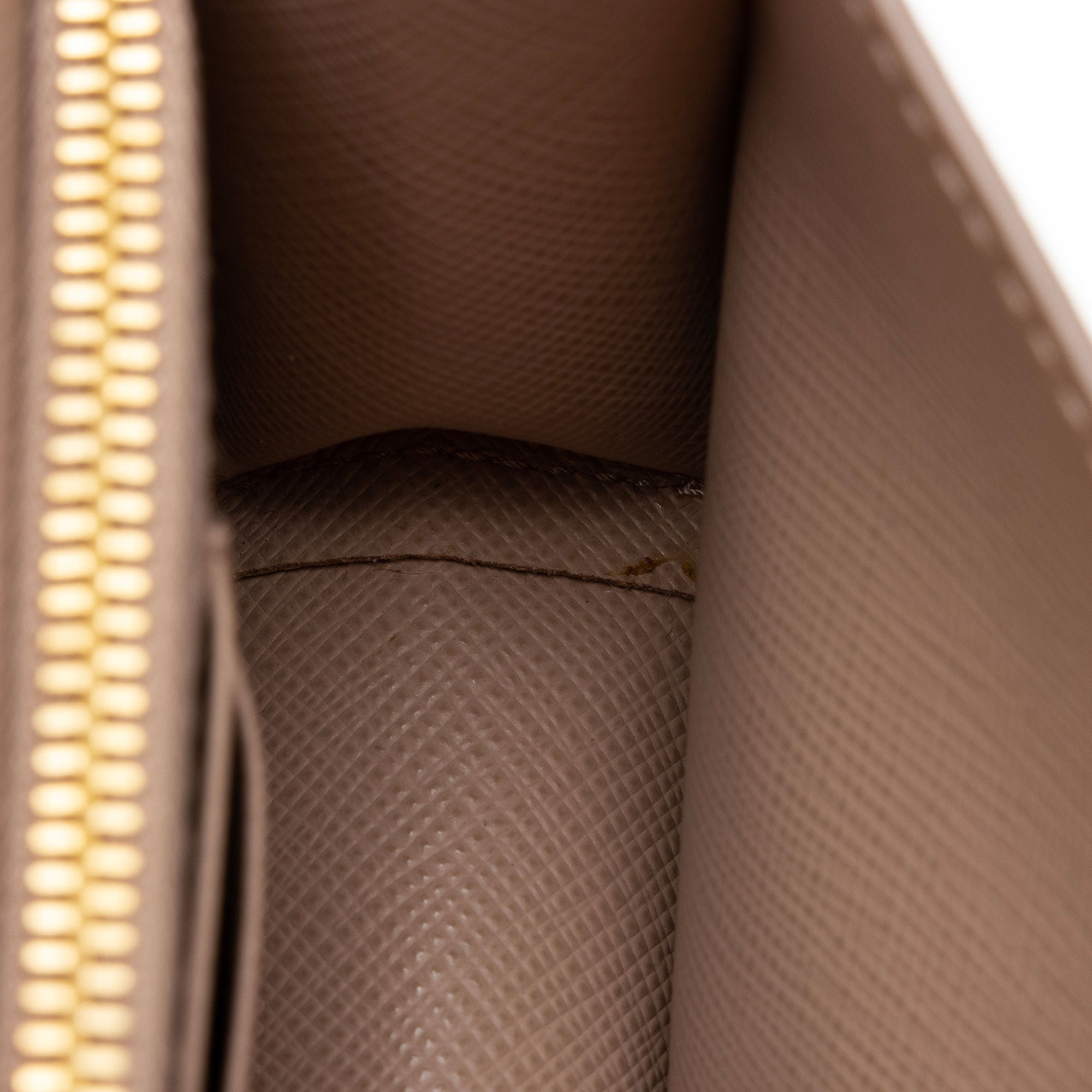Prada Saffiano Continental Wallet on Chain Bag (SHF-SzvpEr)