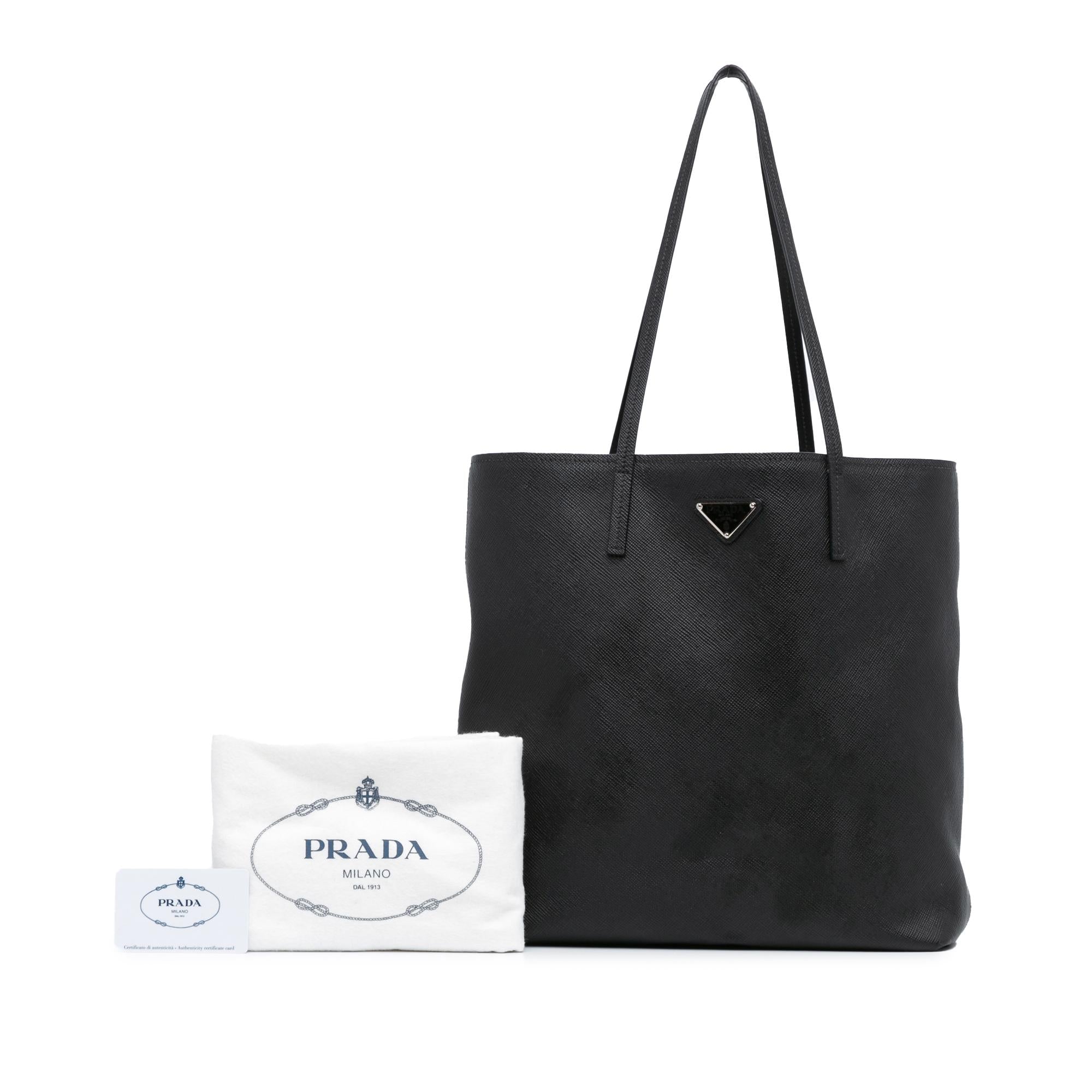 Prada Saffiano Cuir Tote (SHG-U4r466)