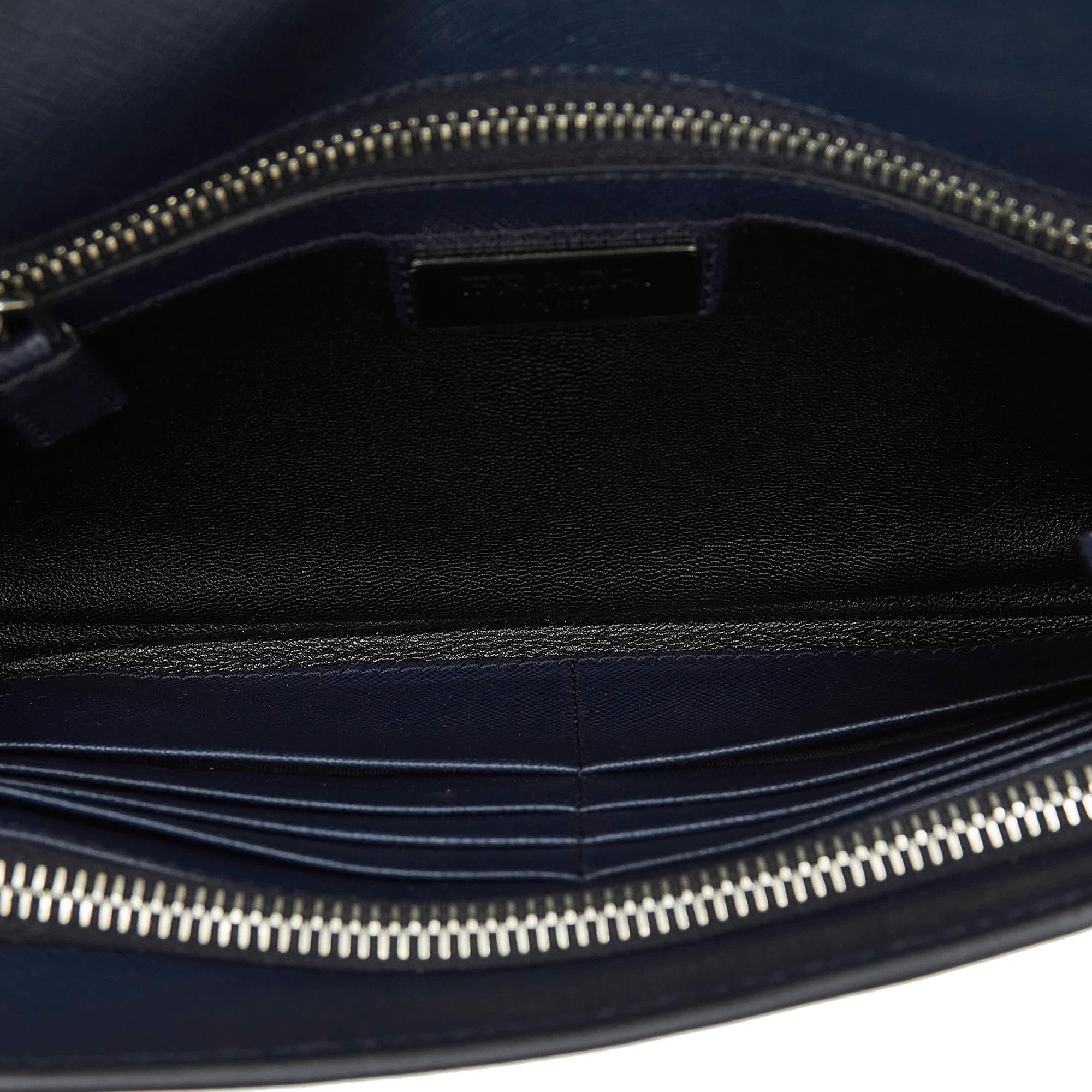 Prada Saffiano Envelope Pushlock Clutch (SHG-iFz9ge)