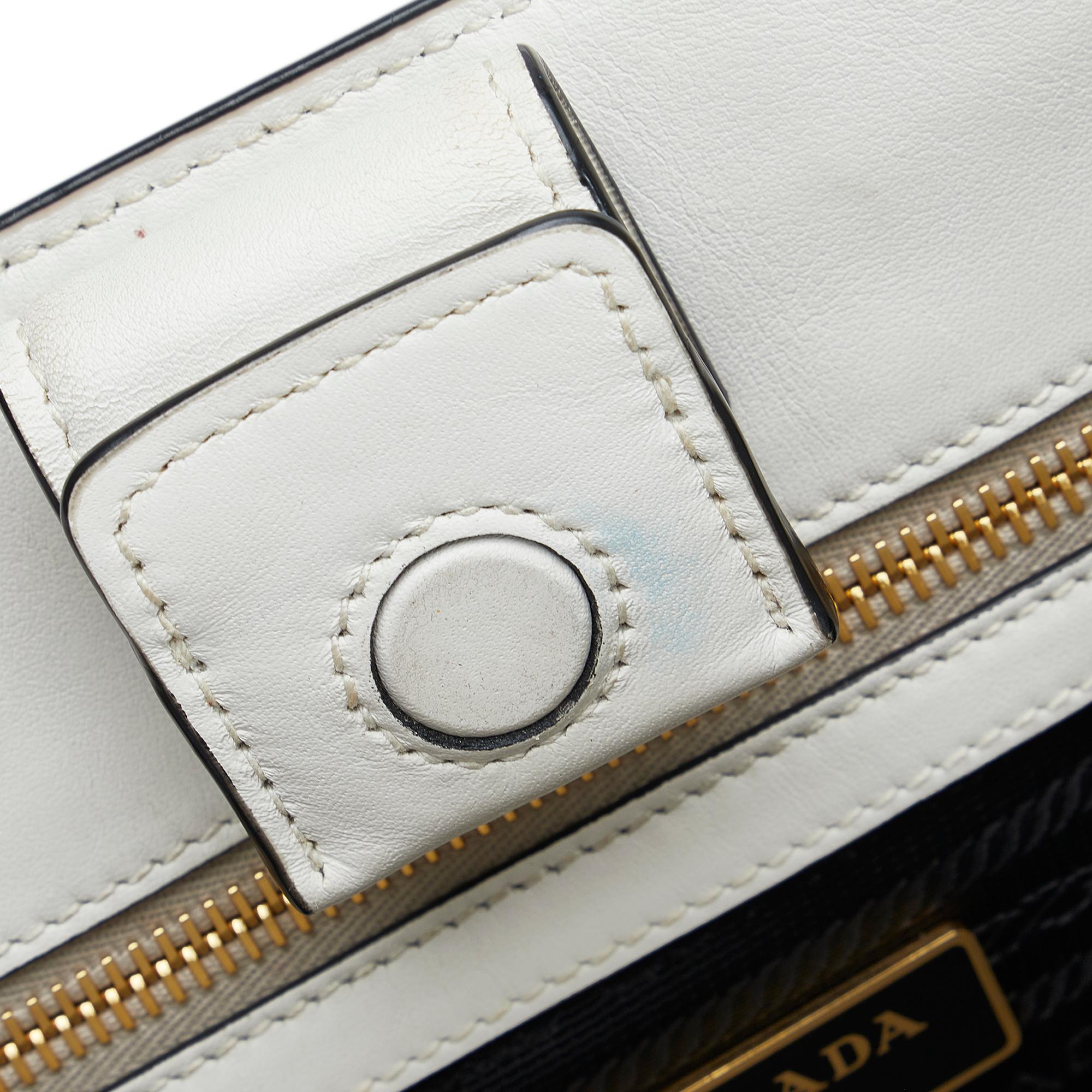 Prada Saffiano Galleria Satchel (SHG-g3gPbG)