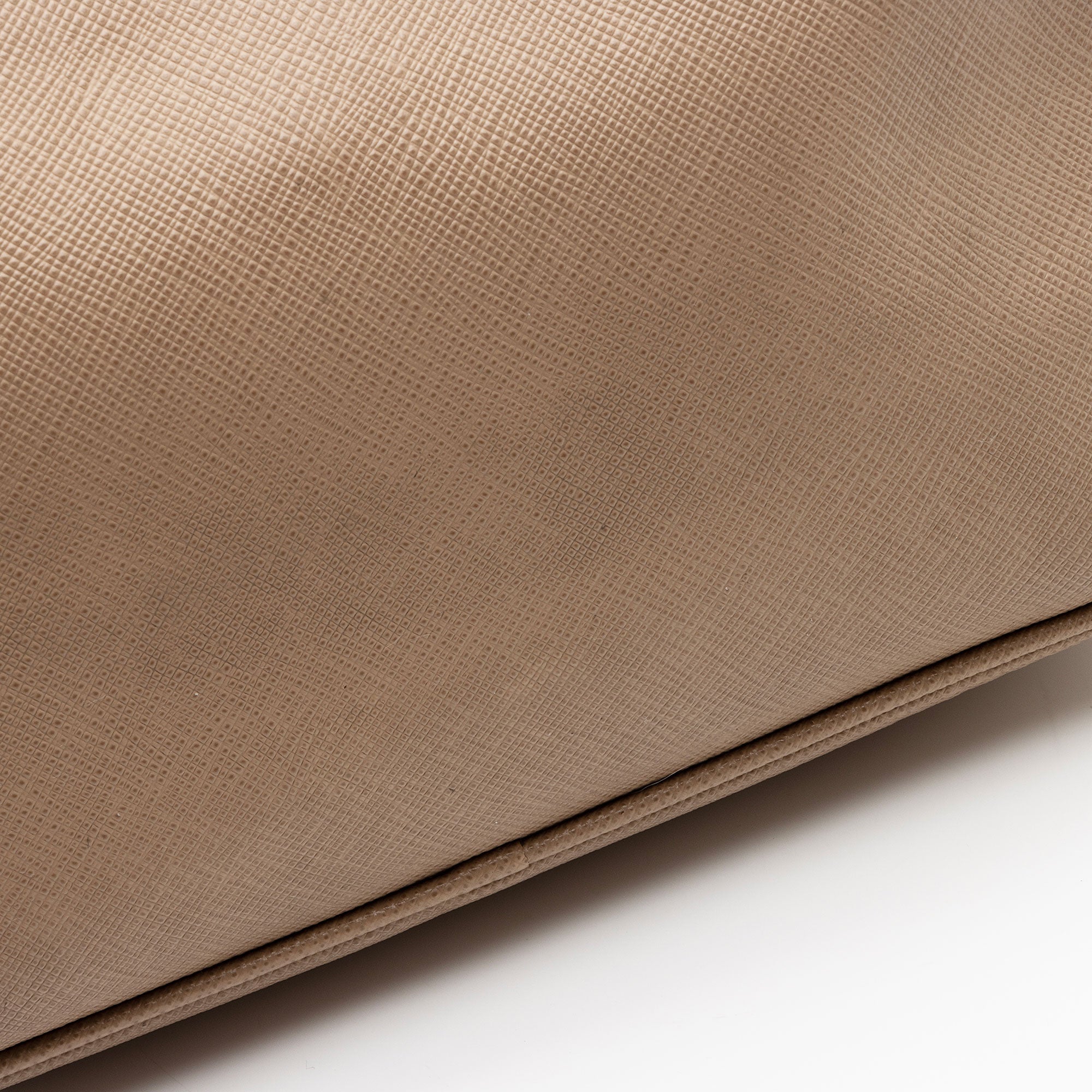 Prada Saffiano Re-Edition 2005 Crossbody