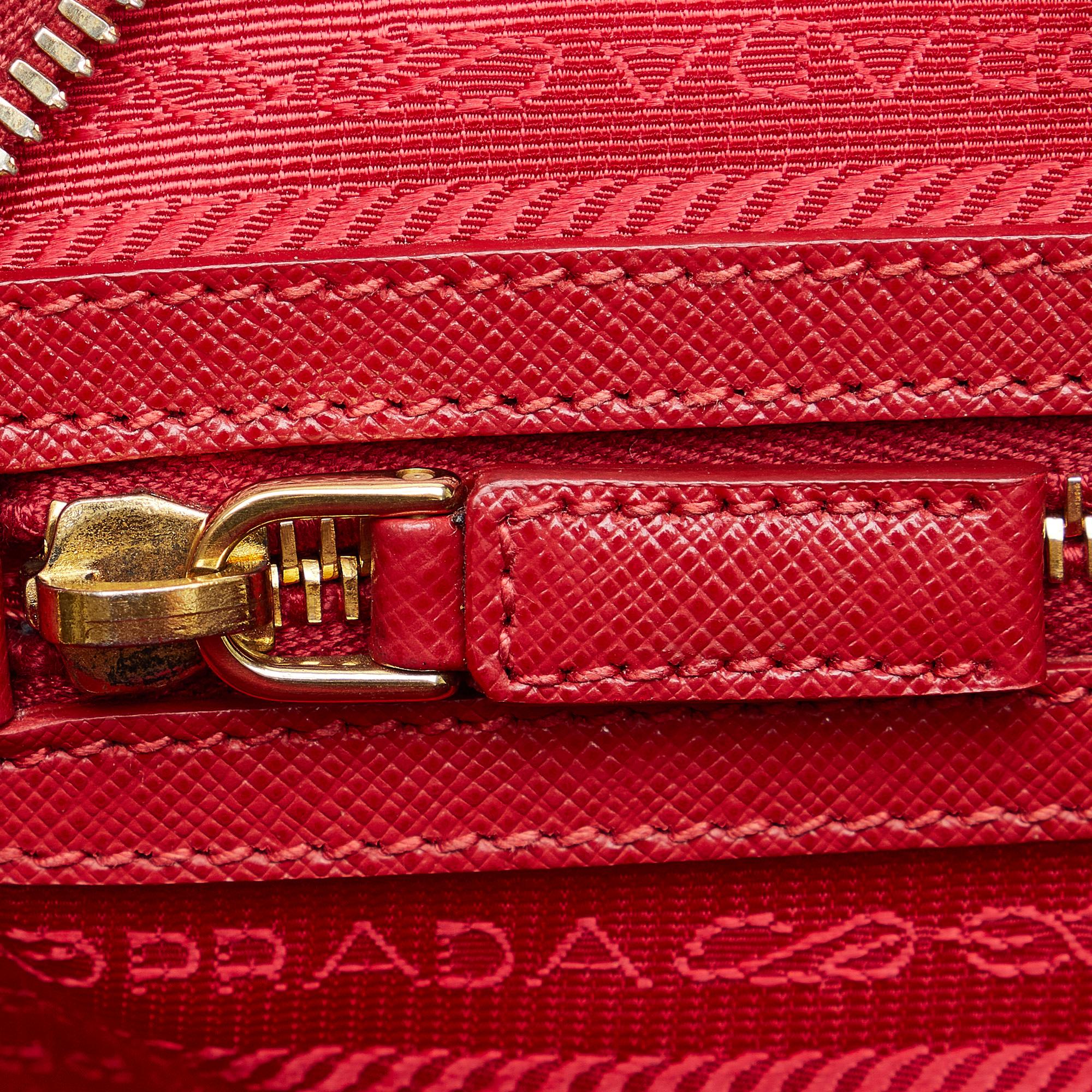 Prada Saffiano Lux Bauletto Handbag (SHG-my19Yr)